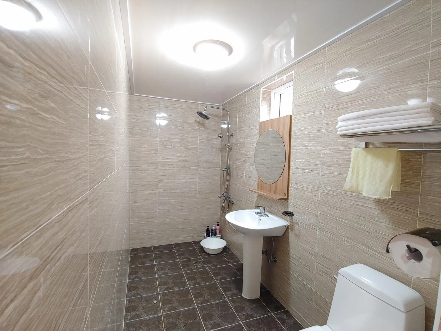 Geumok Log Pension