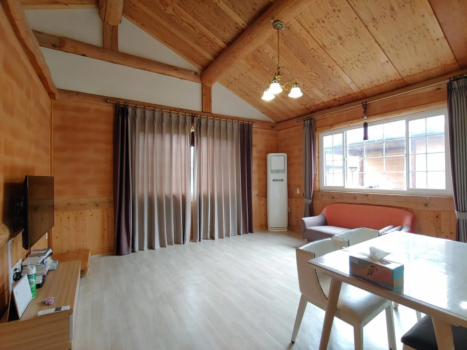Geumok Log Pension