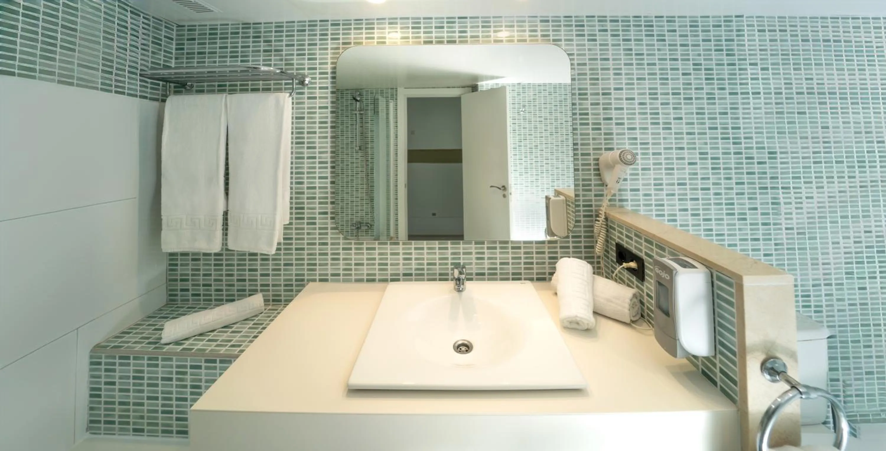 Bathroom in Hotel Calimera Fido Gardens