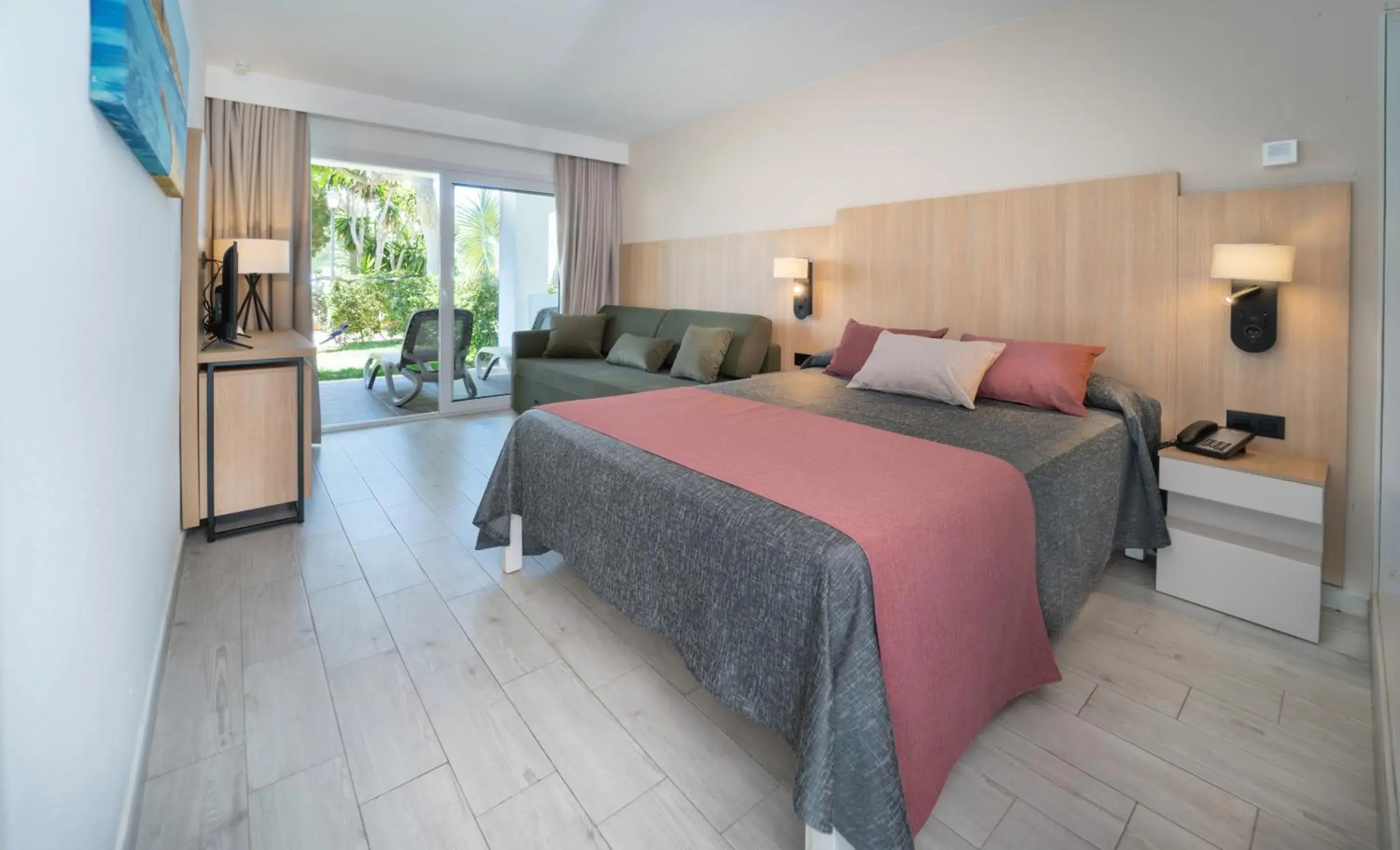 Superior Twin Room in Hotel Calimera Fido Gardens Superior Twin Room in Hotel Calimera Fido Gardens
