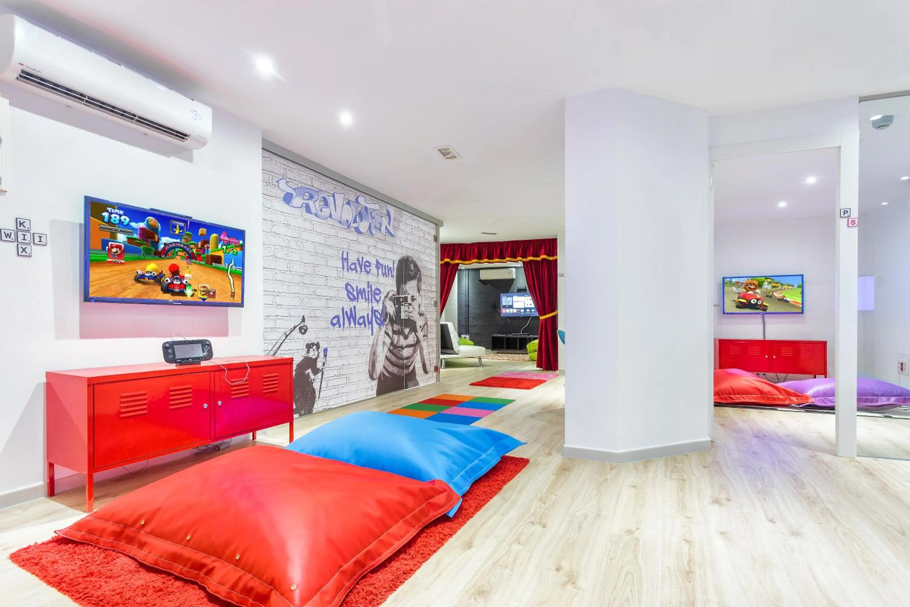 Game Room, Bed in FERGUS Style Cala Blanca Suites