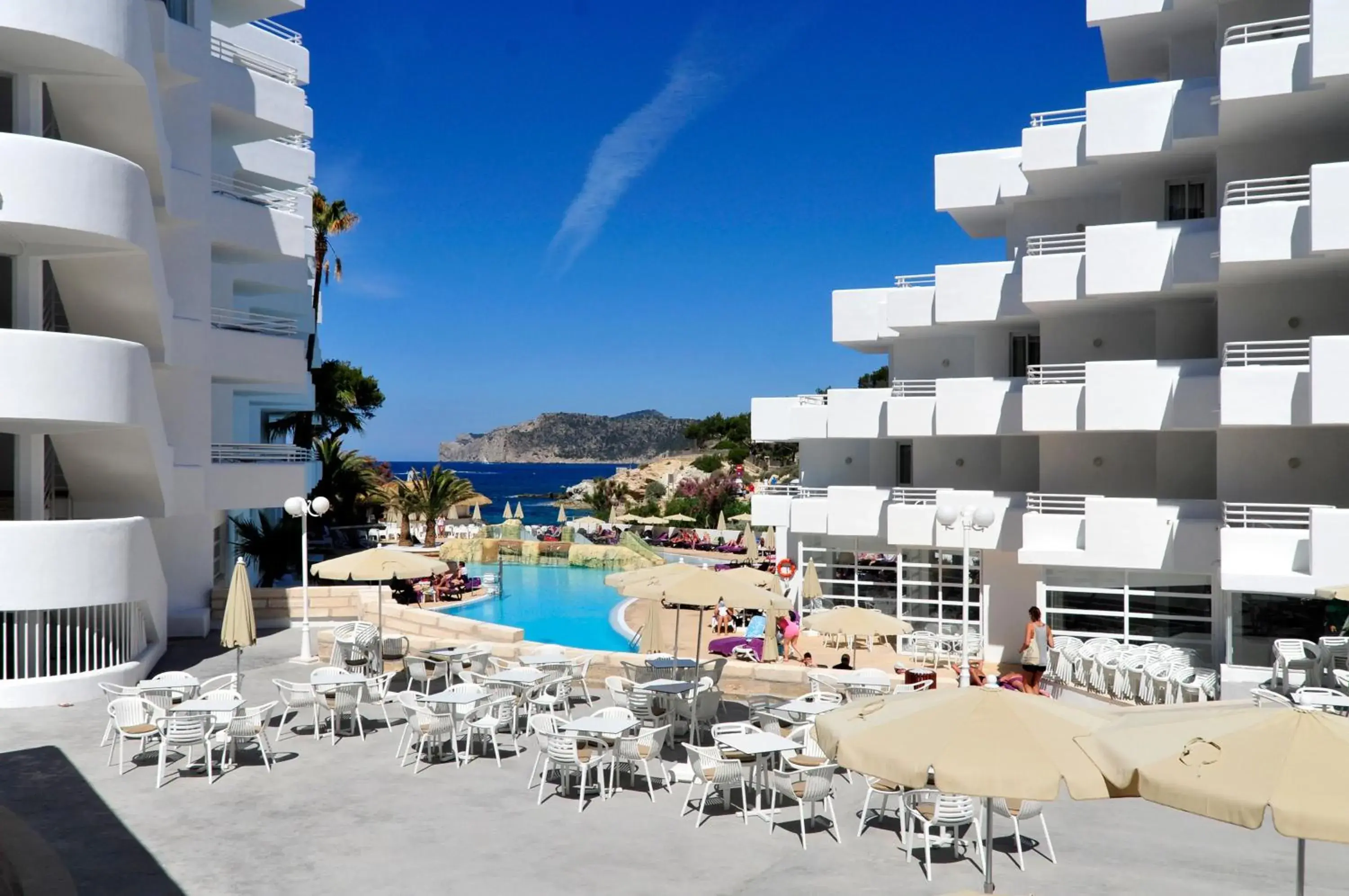 Facade/entrance in FERGUS Style Cala Blanca Suites Facade/entrance in FERGUS Style Cala Blanca Suites