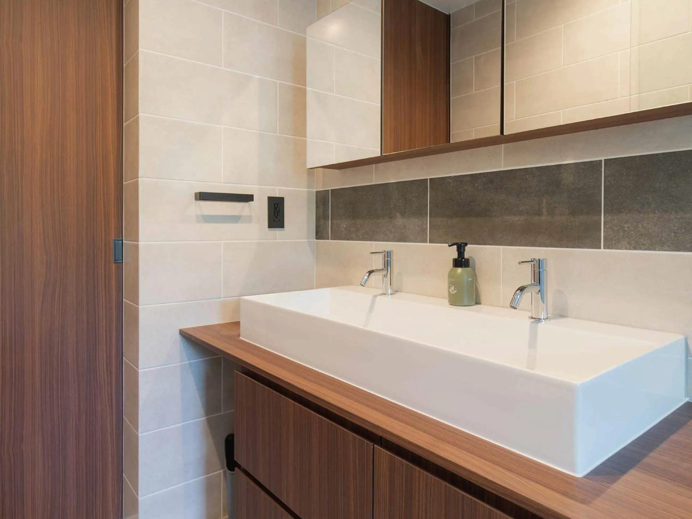 Photo of the whole room in Bosco Yomitan Resort Condminium