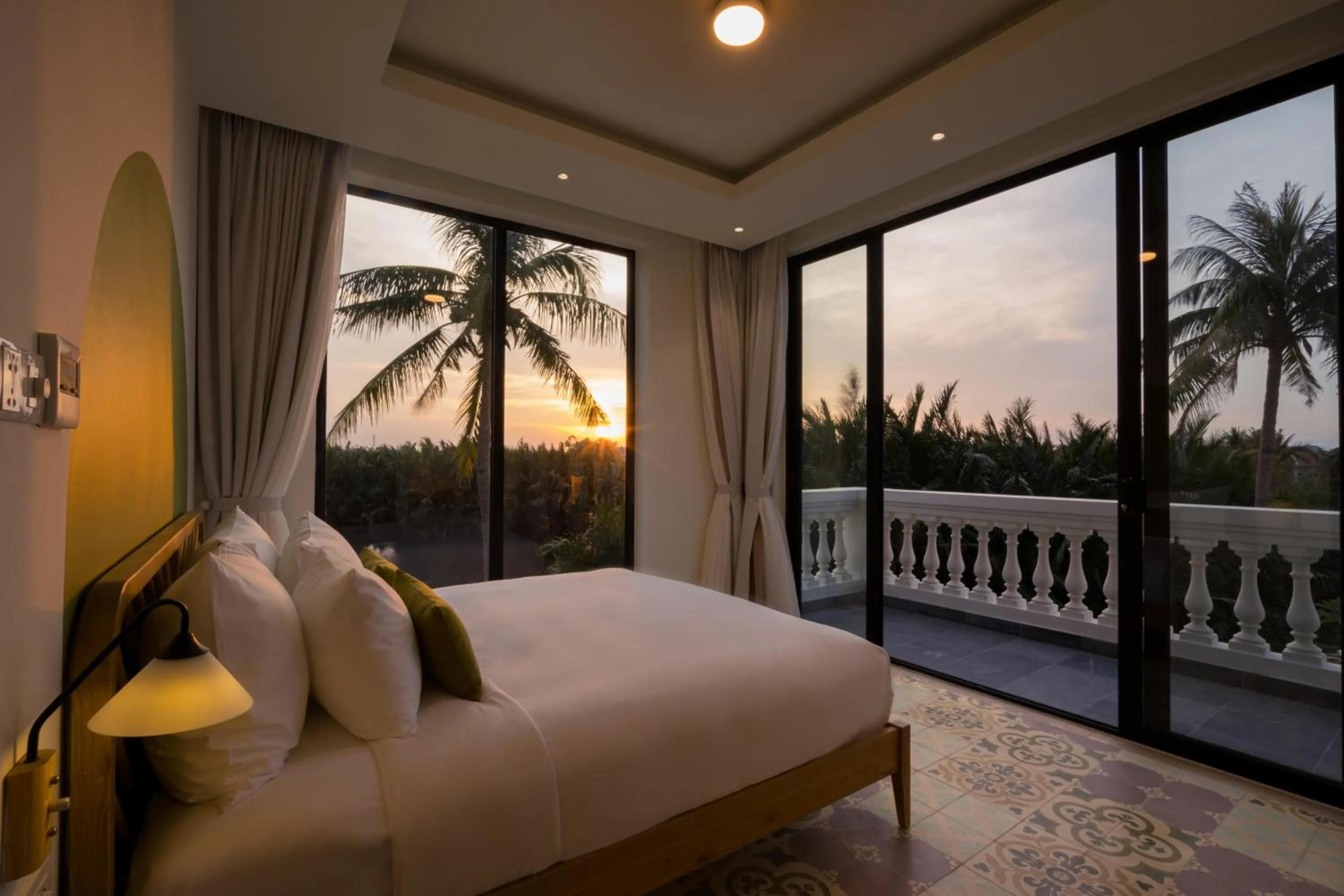 Bed in Moodhoian Riverside Resort & Spa