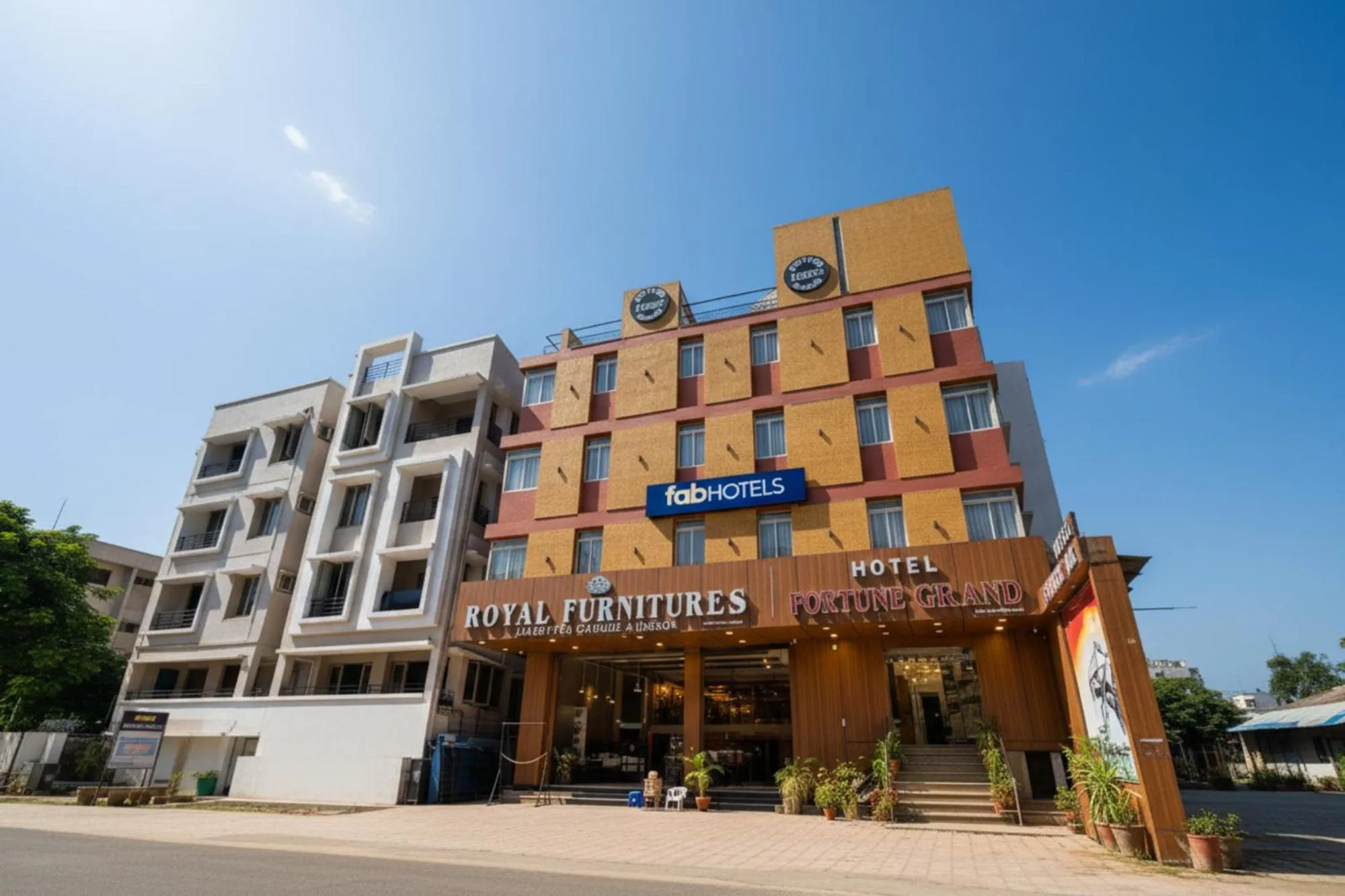 Property building in FabHotel Fortune Grand - Nr Lakdikapul Metro Station