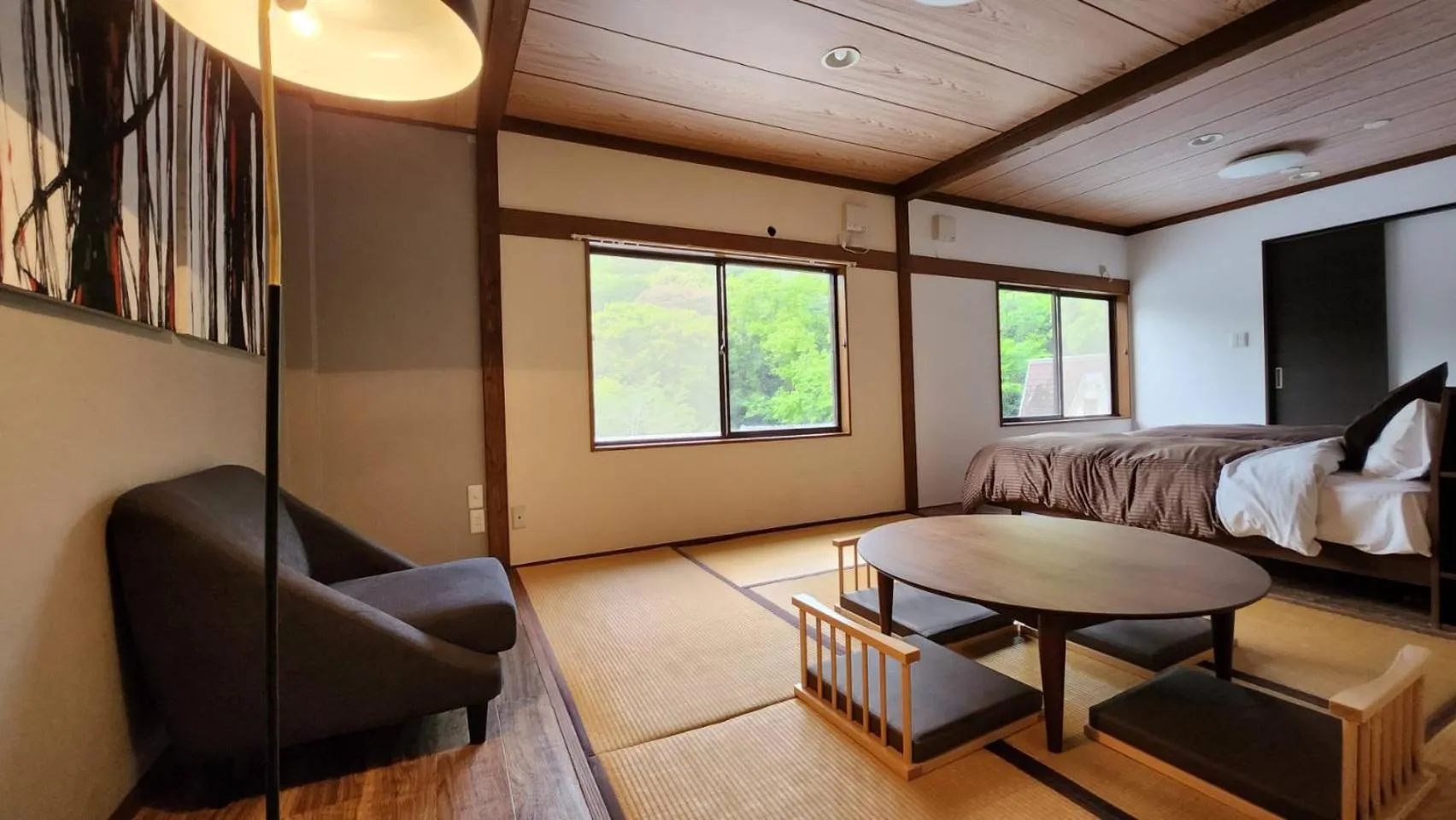 Bed in Nagahigawa