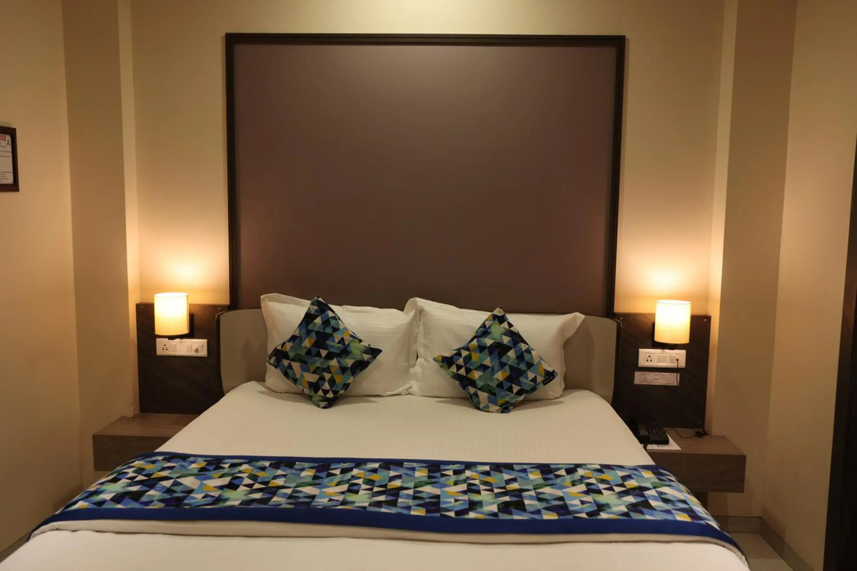 Bed in Hotel Pinaka Inn Bed in Hotel Pinaka Inn