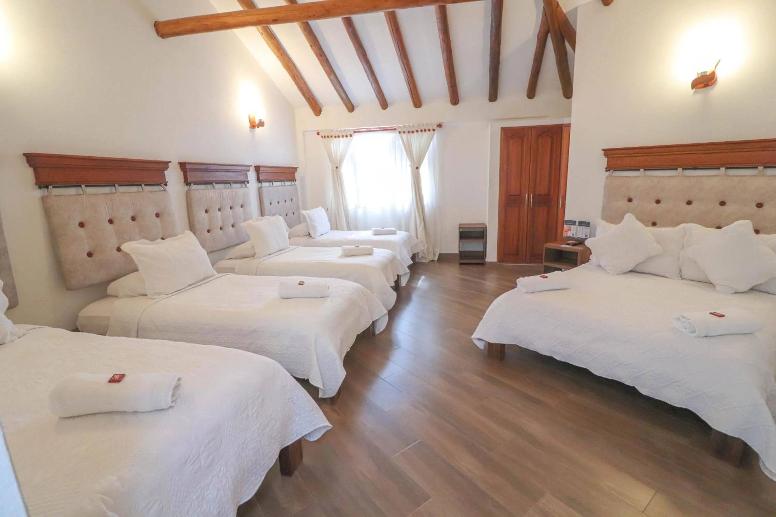 Photo of the whole room, Bed in Hotel las Palmas