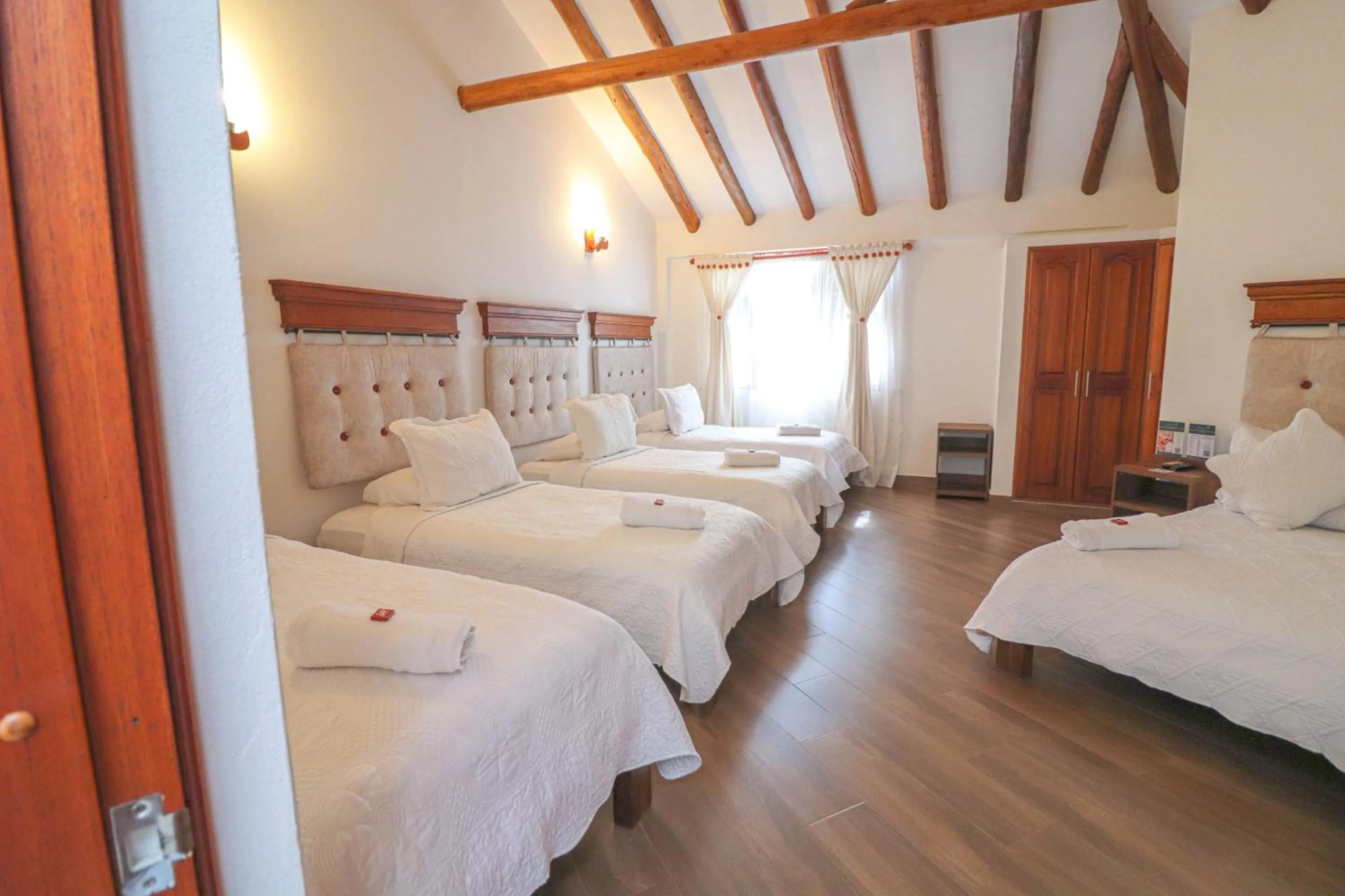 Photo of the whole room, Bed in Hotel las Palmas