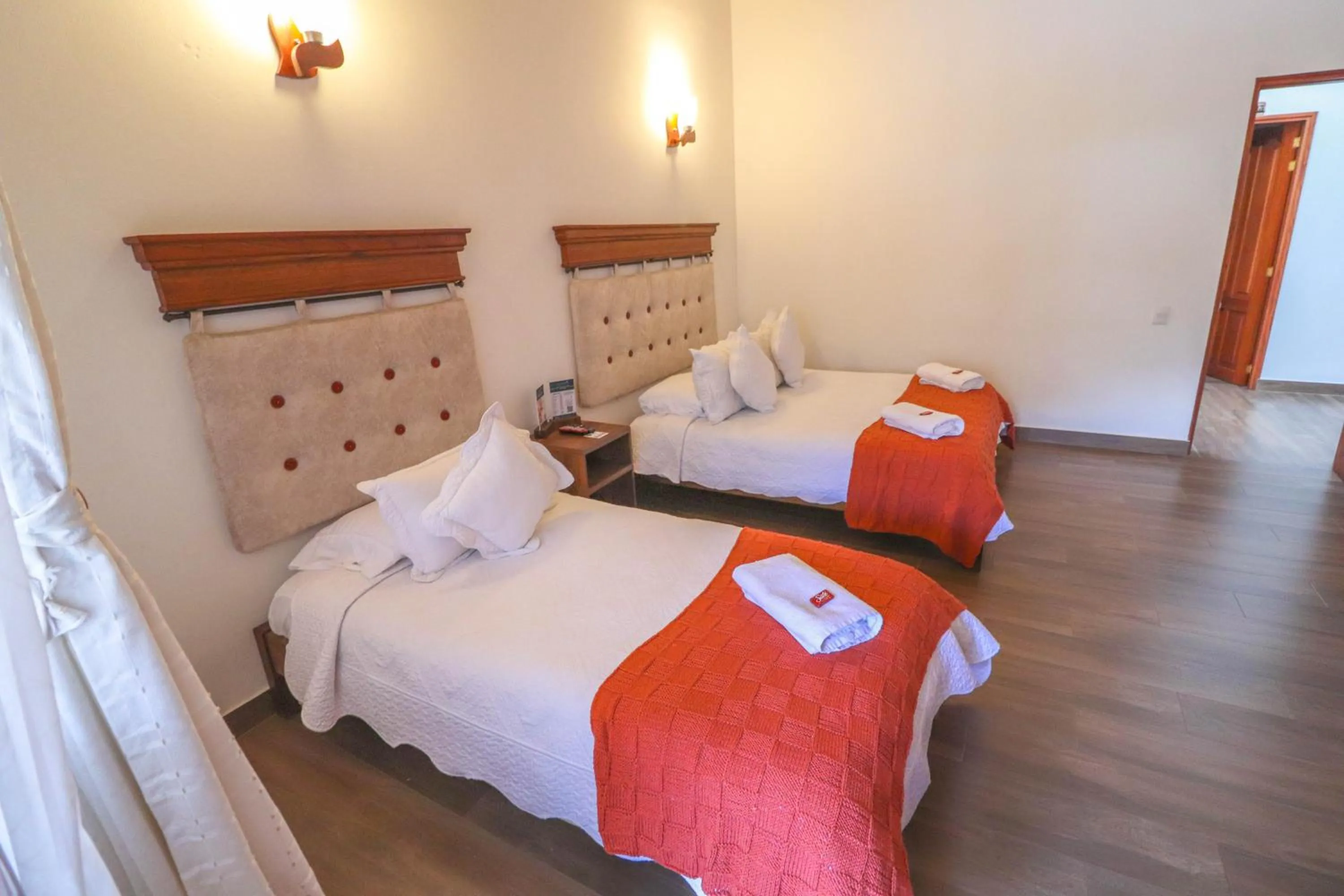 Photo of the whole room, Bed in Hotel las Palmas