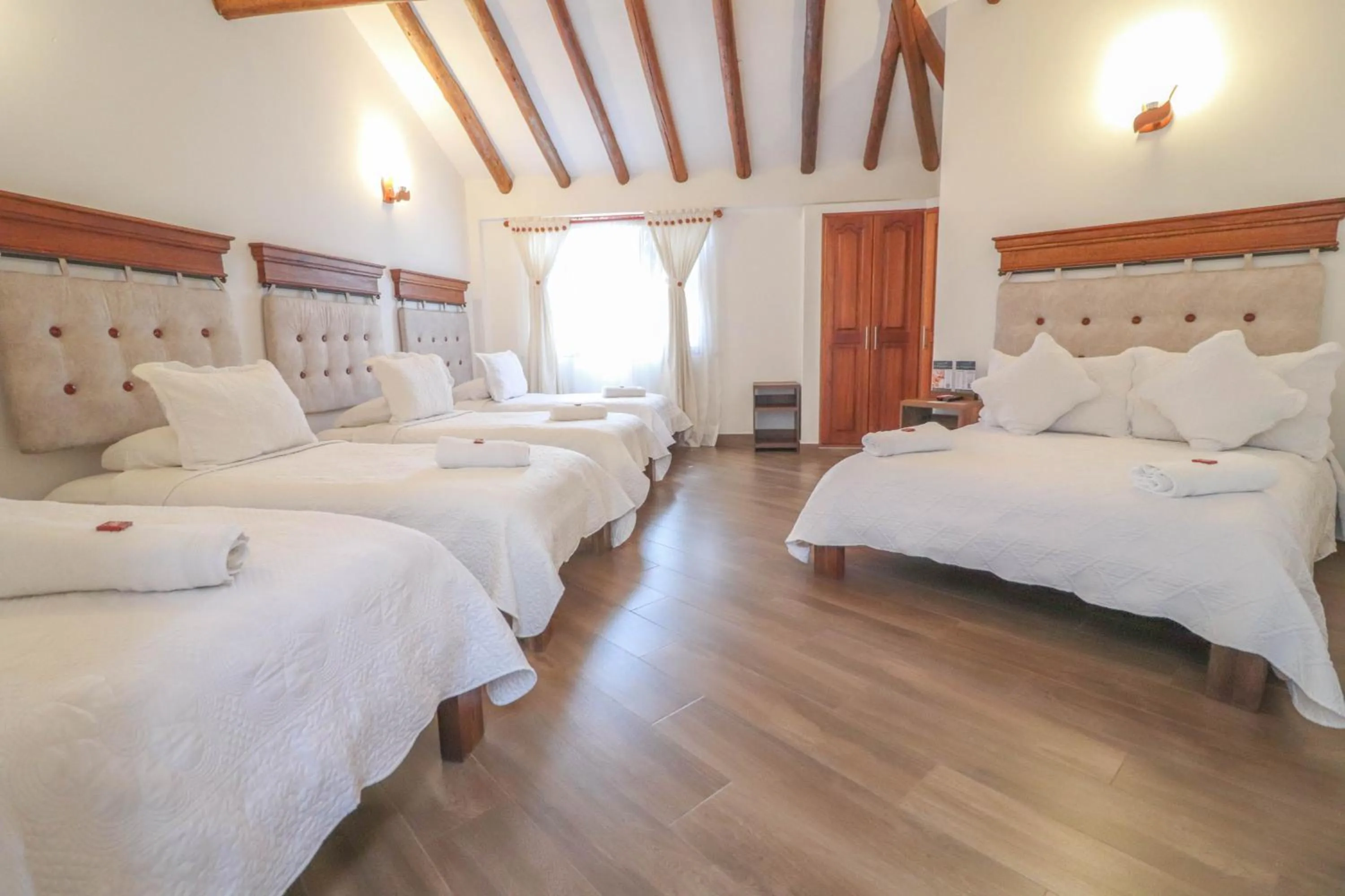 Photo of the whole room, Bed in Hotel las Palmas