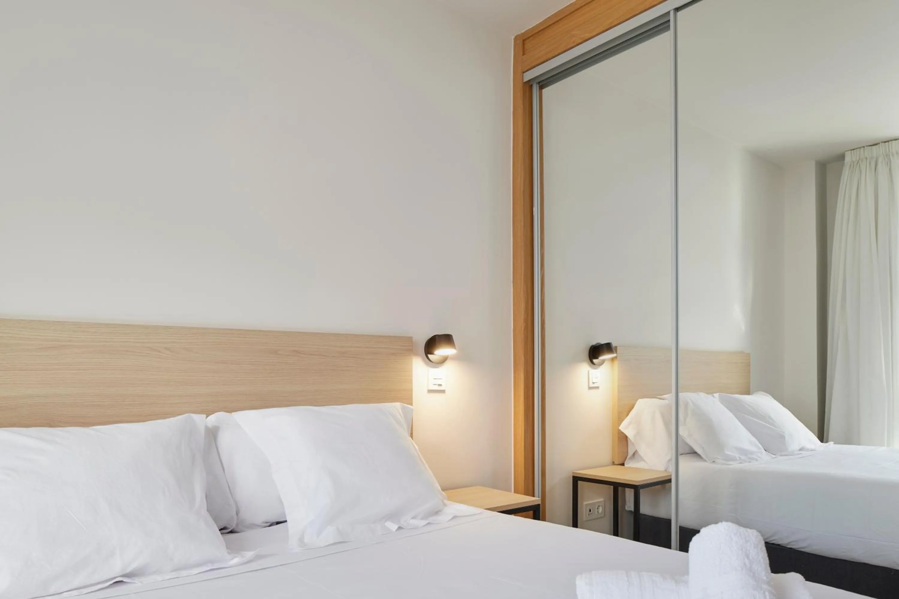 Bed in Iraipe Logroño Hotel