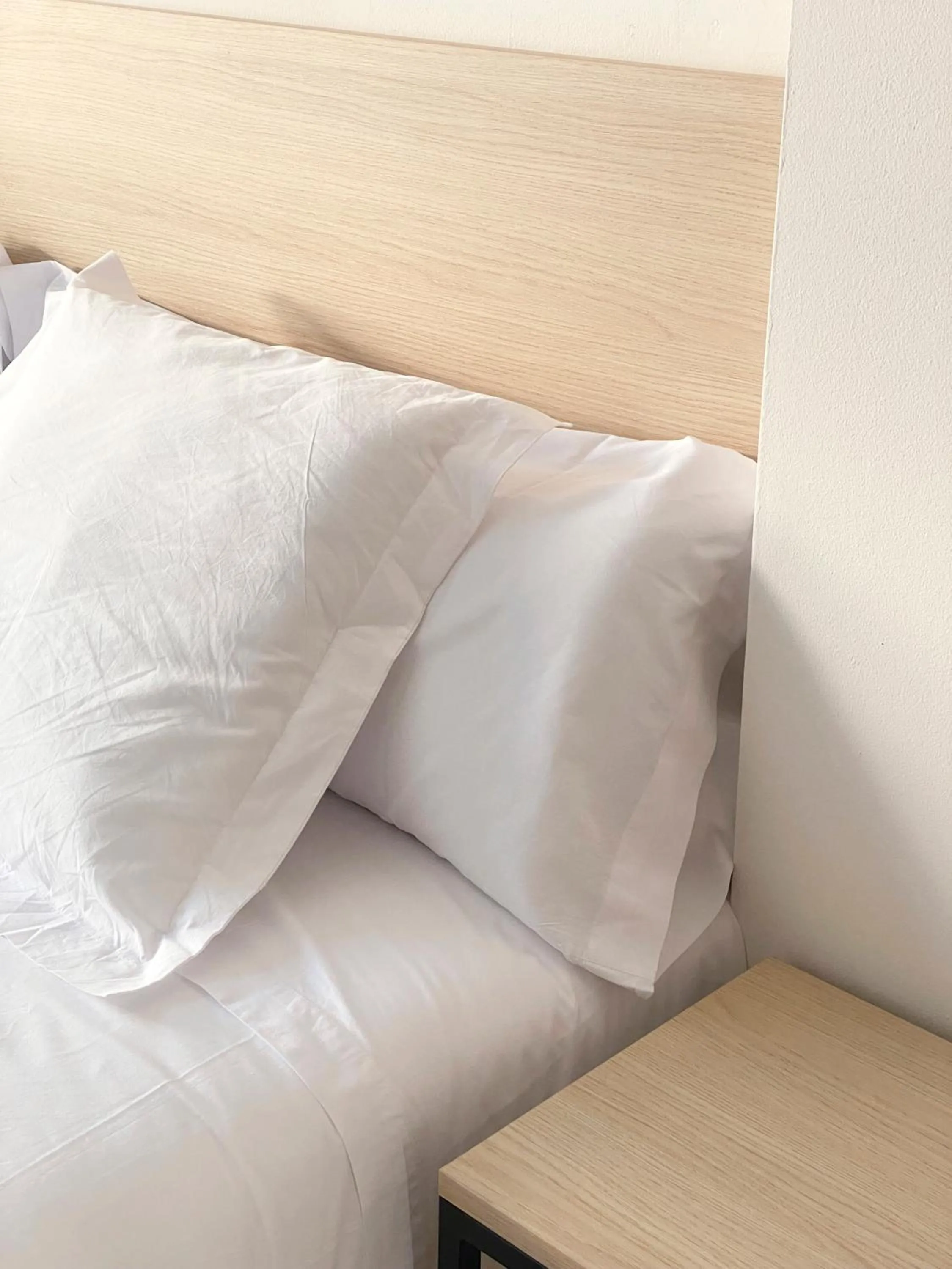 Bed in Iraipe Logroño Hotel