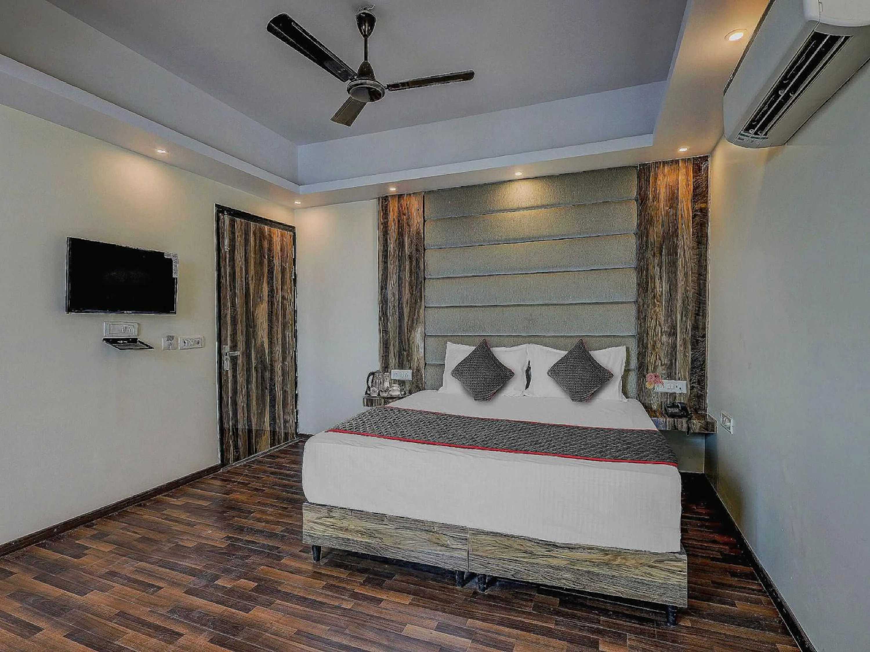 Bedroom in Hotel O Golden King