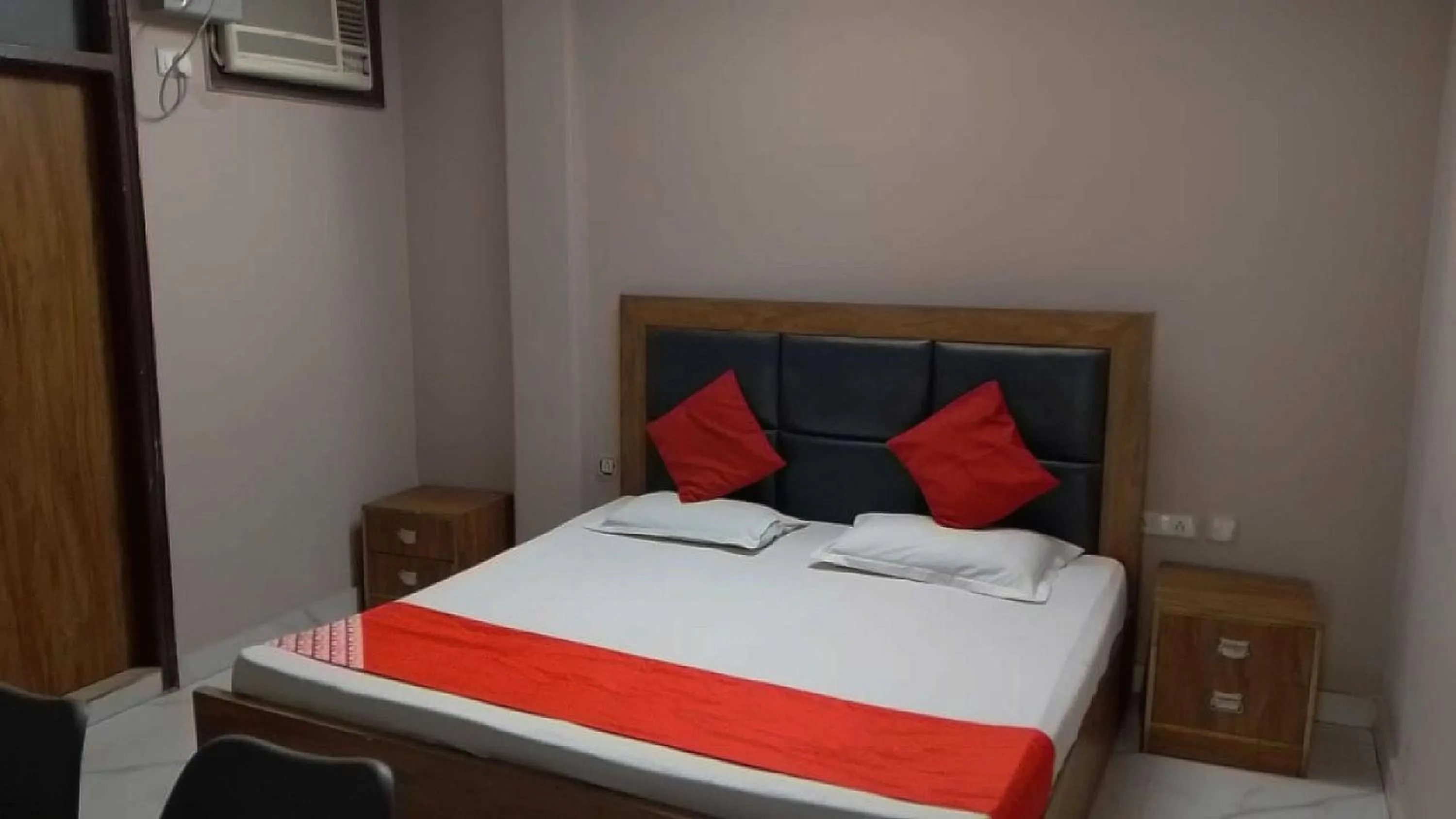 Bedroom in Hotel O Golden King