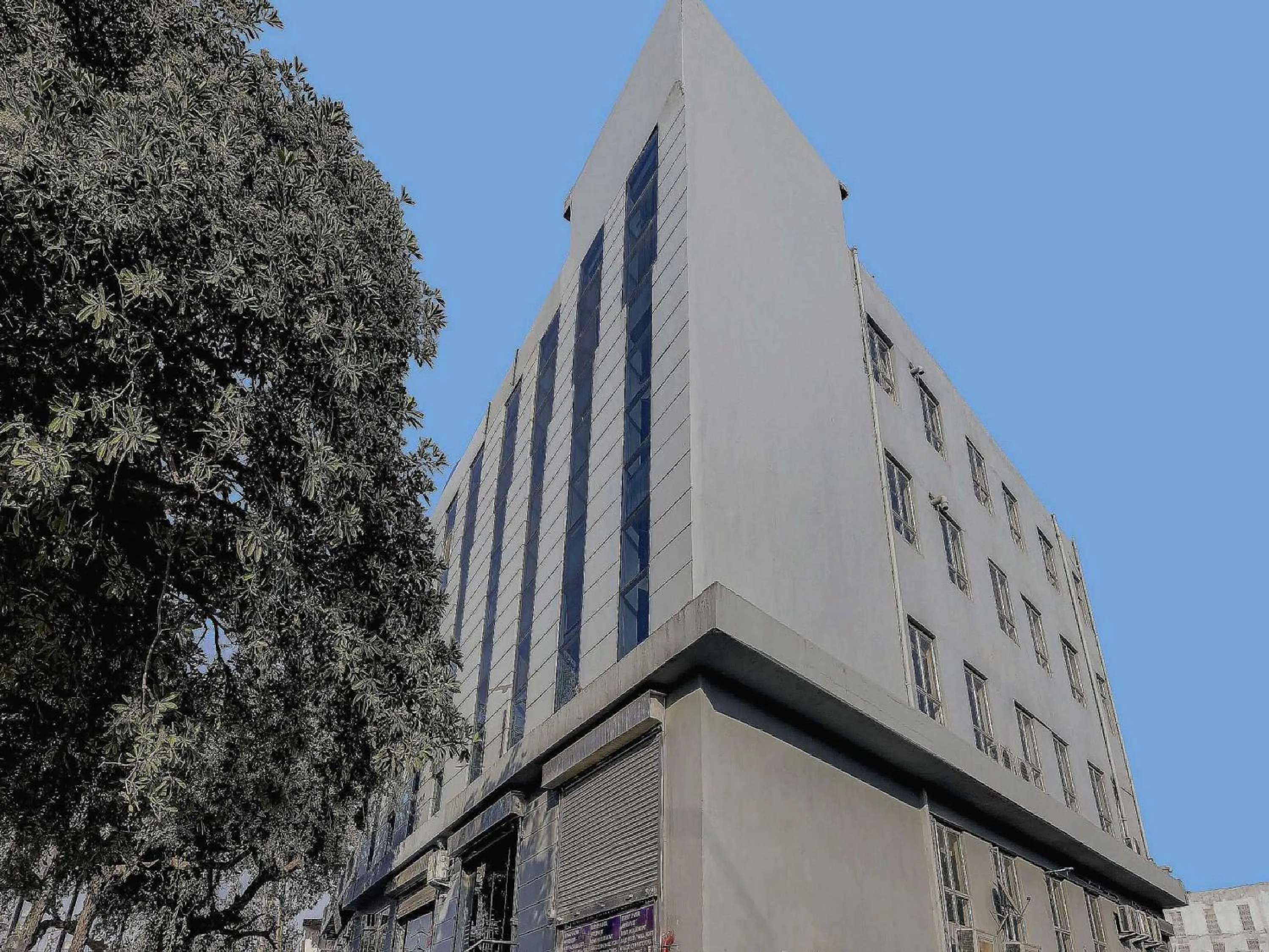 Facade/entrance in Hotel O Golden King