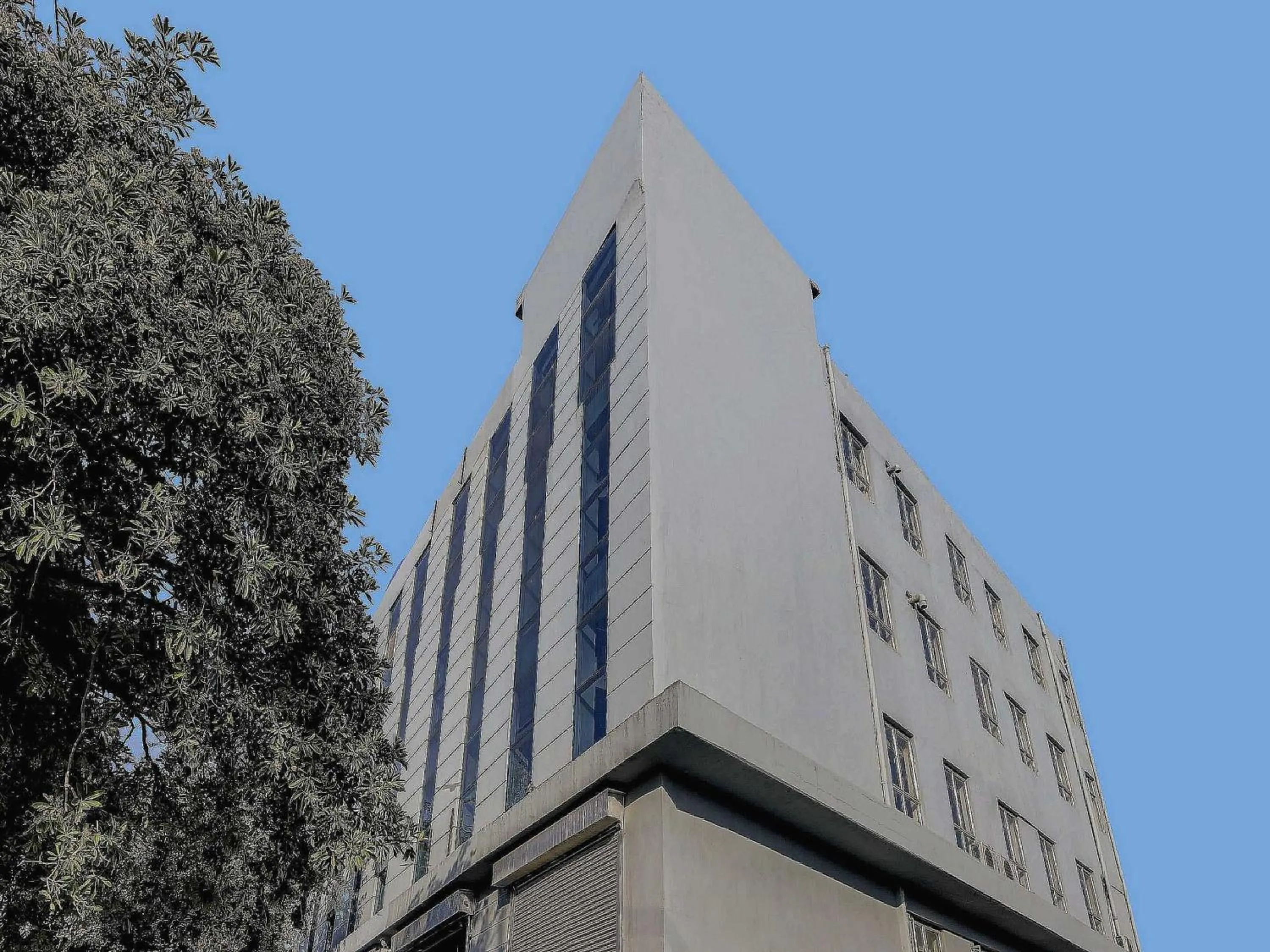 Facade/entrance in Hotel O Golden King