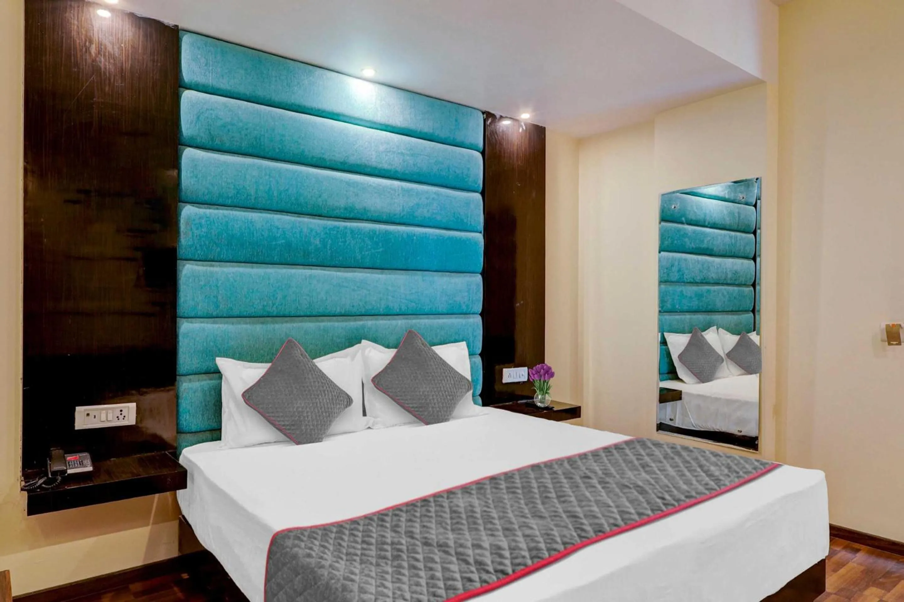 Bedroom in Hotel O Golden King