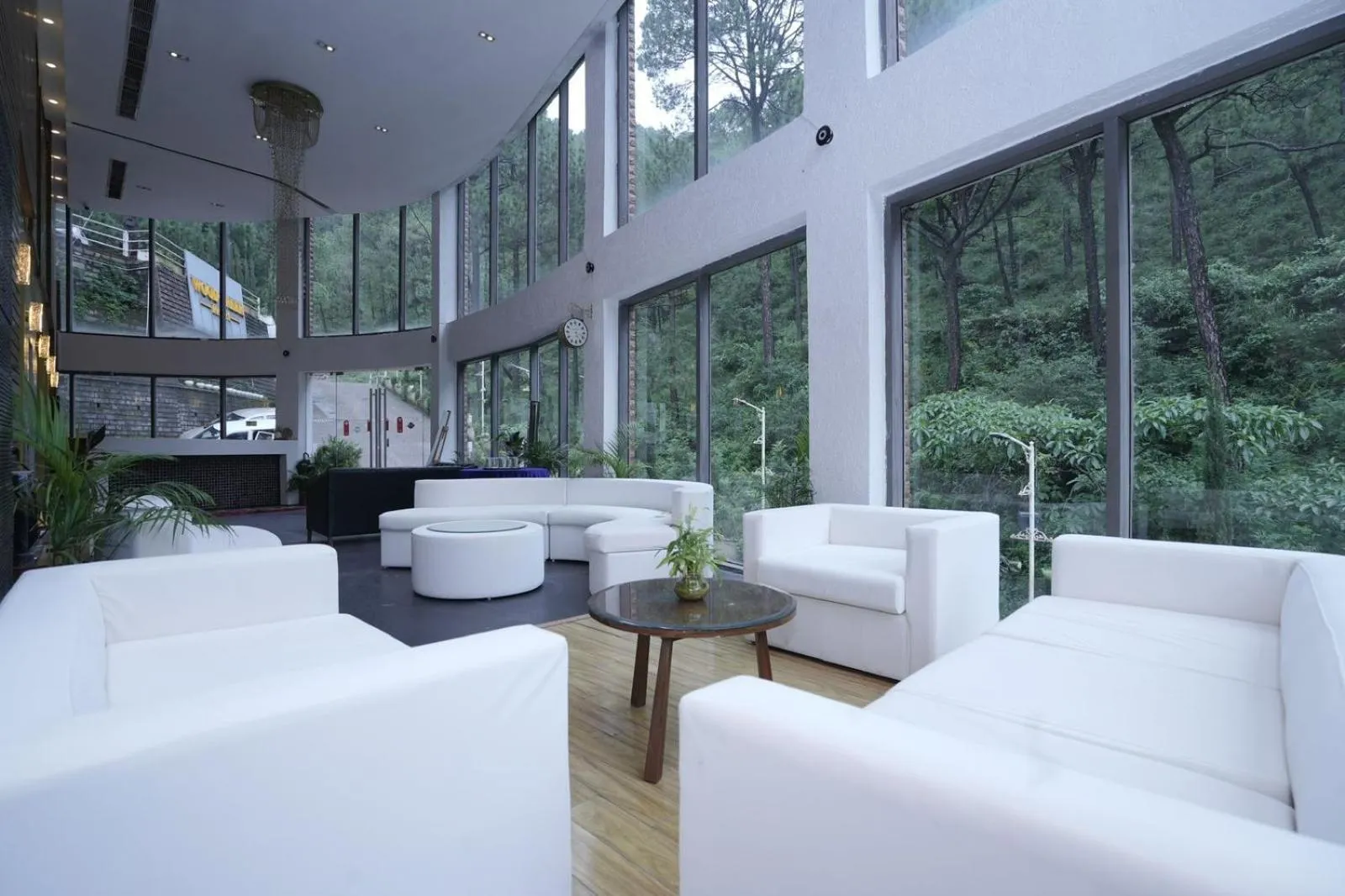 Wood Creek Resort & Spa Kasauli