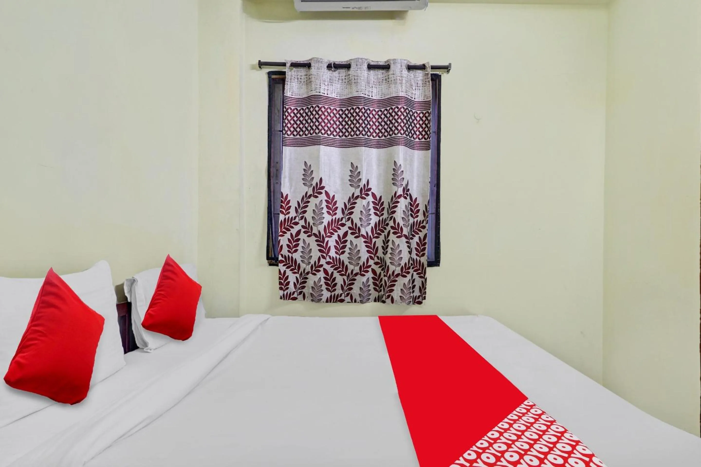 Bedroom, Bed in Hotel O Ruby Grand Inn Nallagandla