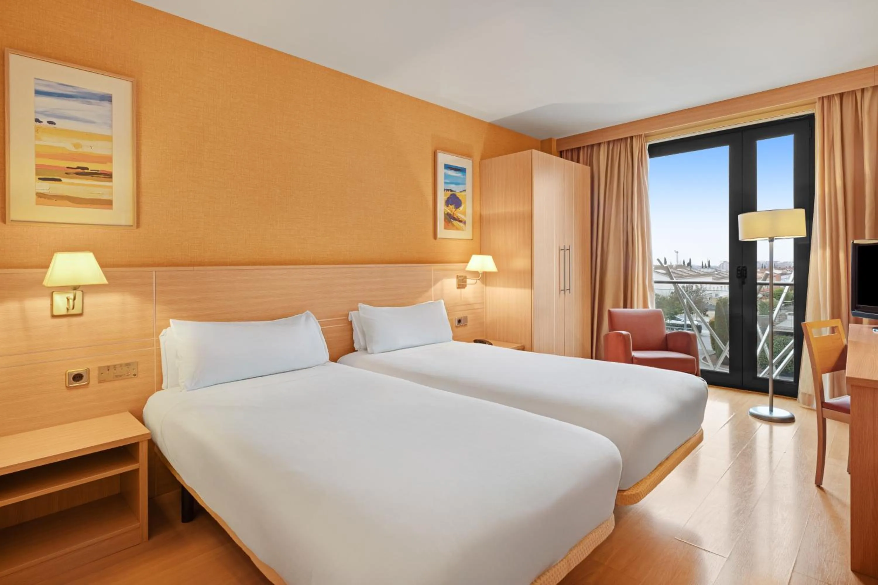 Bedroom, Bed in B&B HOTEL Tarragona Valls