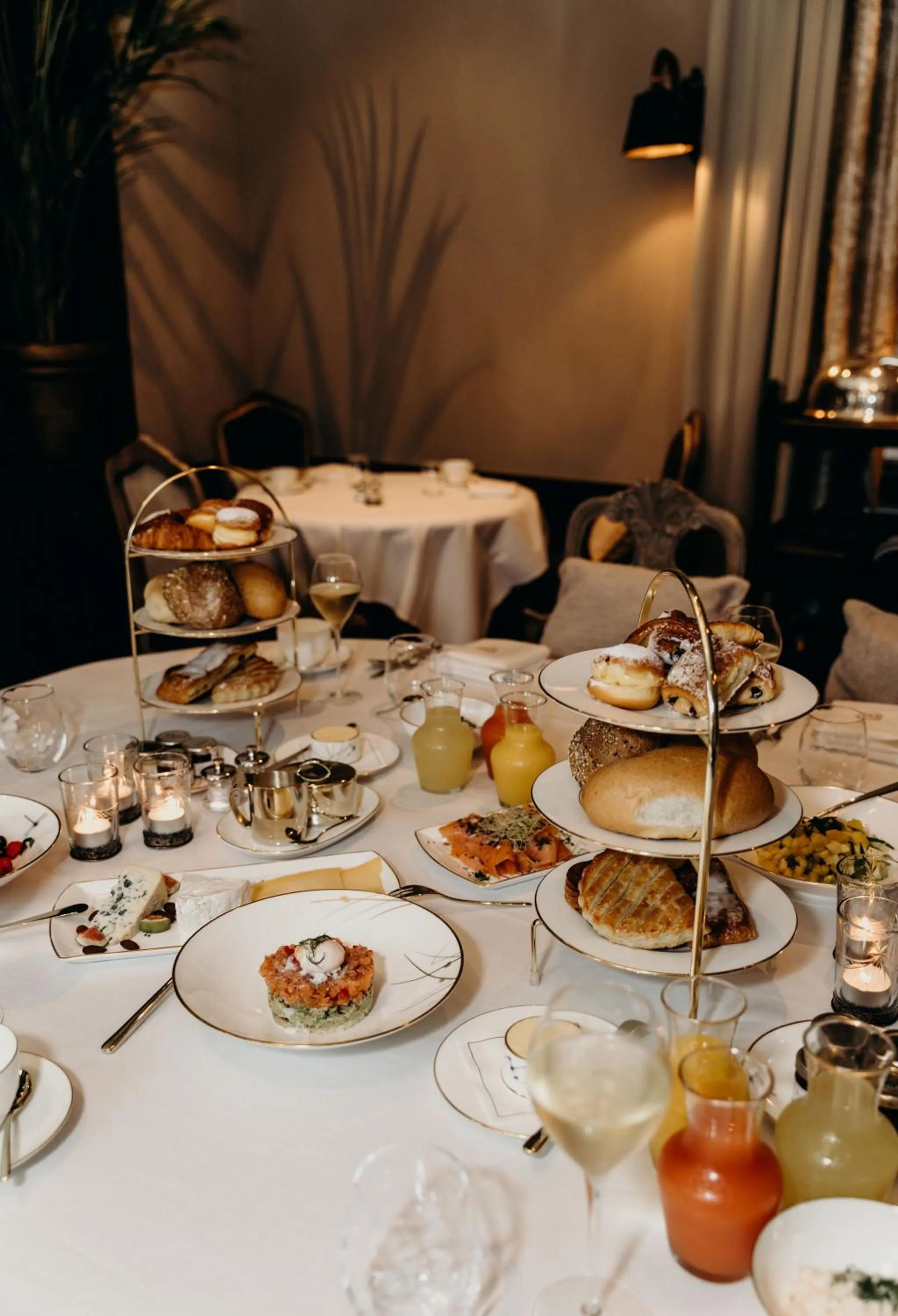 Restaurant/places to eat in Cobergher Hotel