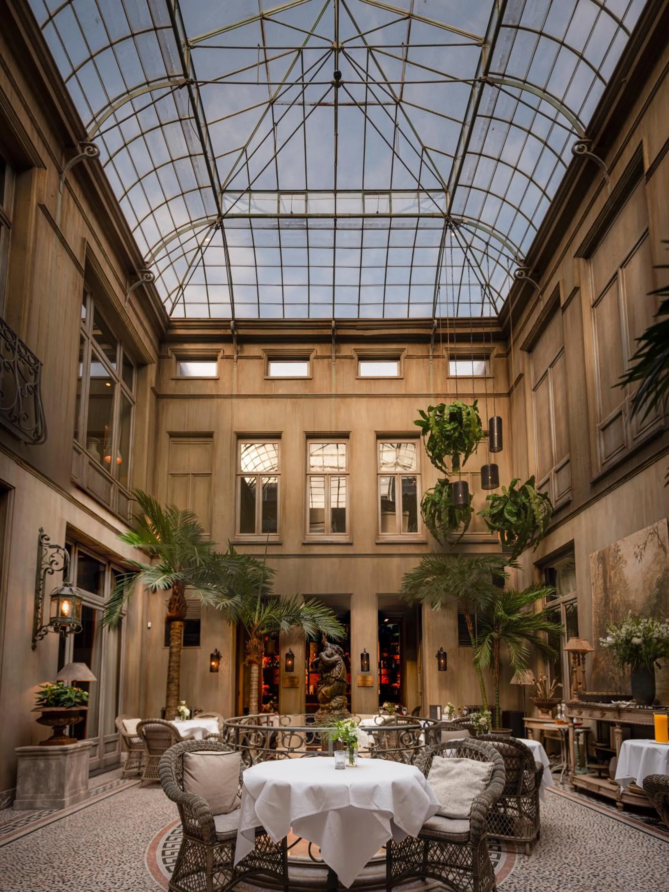 Restaurant/places to eat in Cobergher Hotel