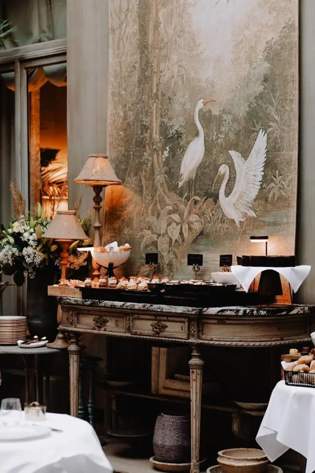 Restaurant/places to eat in Cobergher Hotel