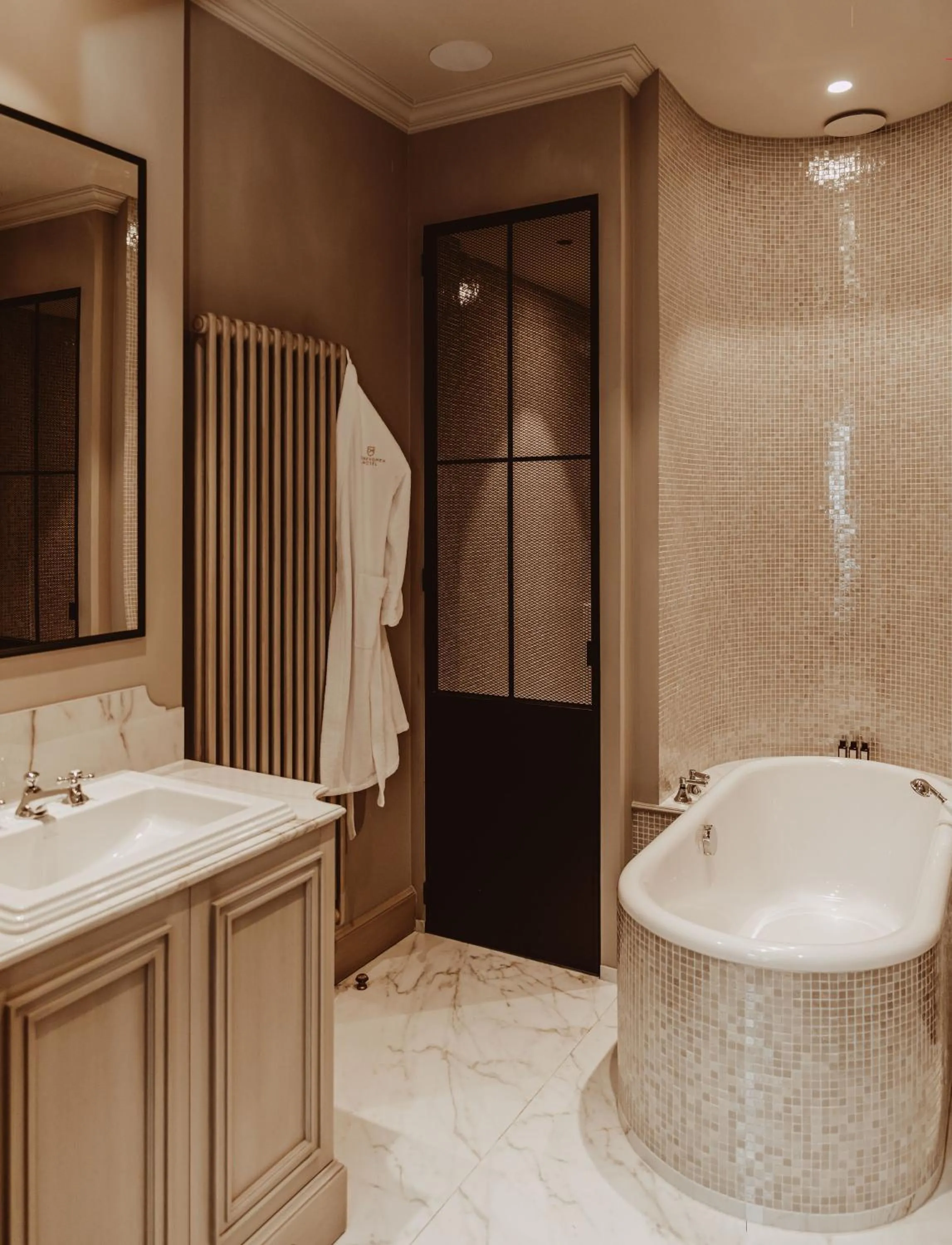Bathroom in Cobergher Hotel