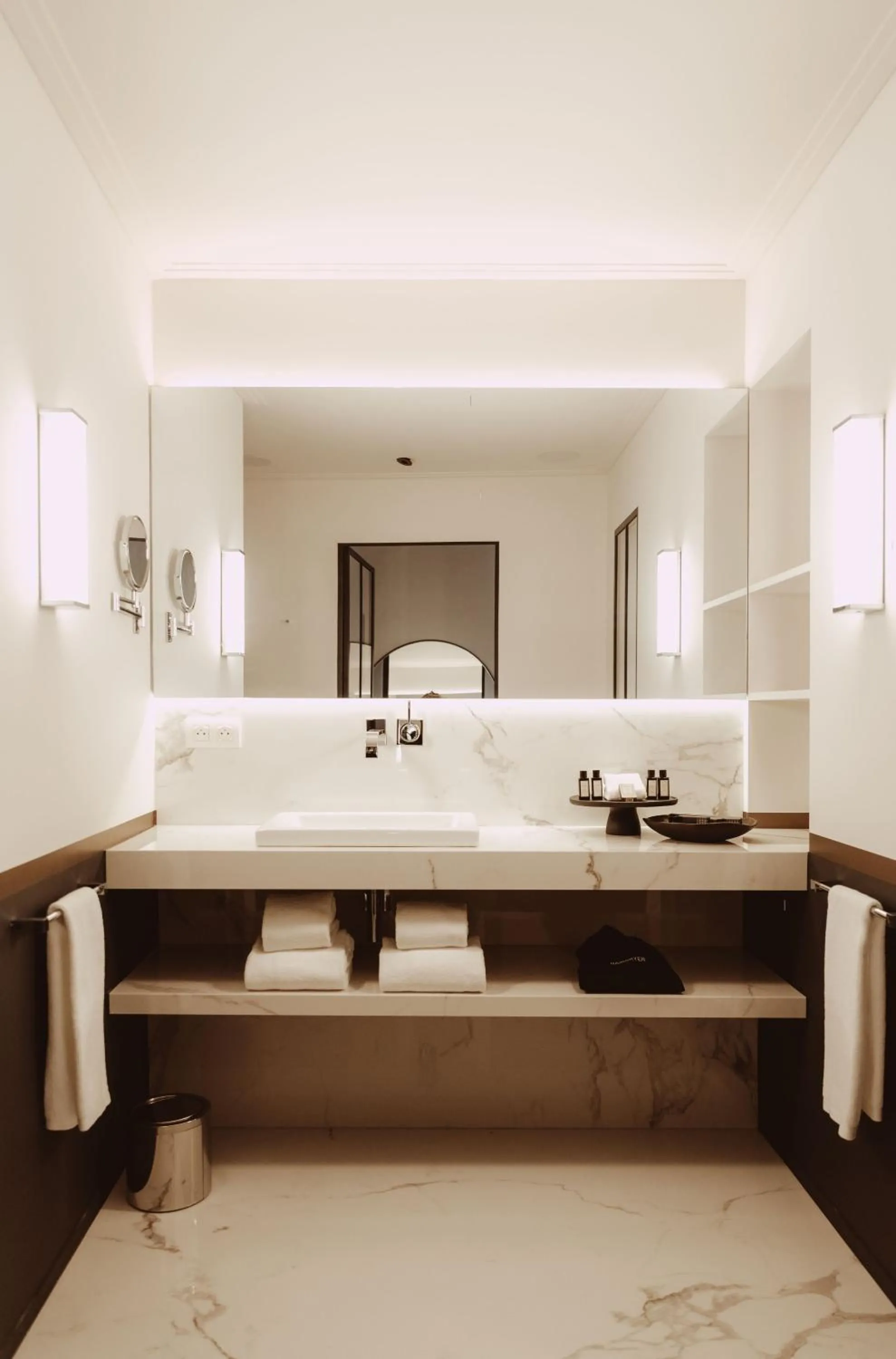 Bathroom in Cobergher Hotel