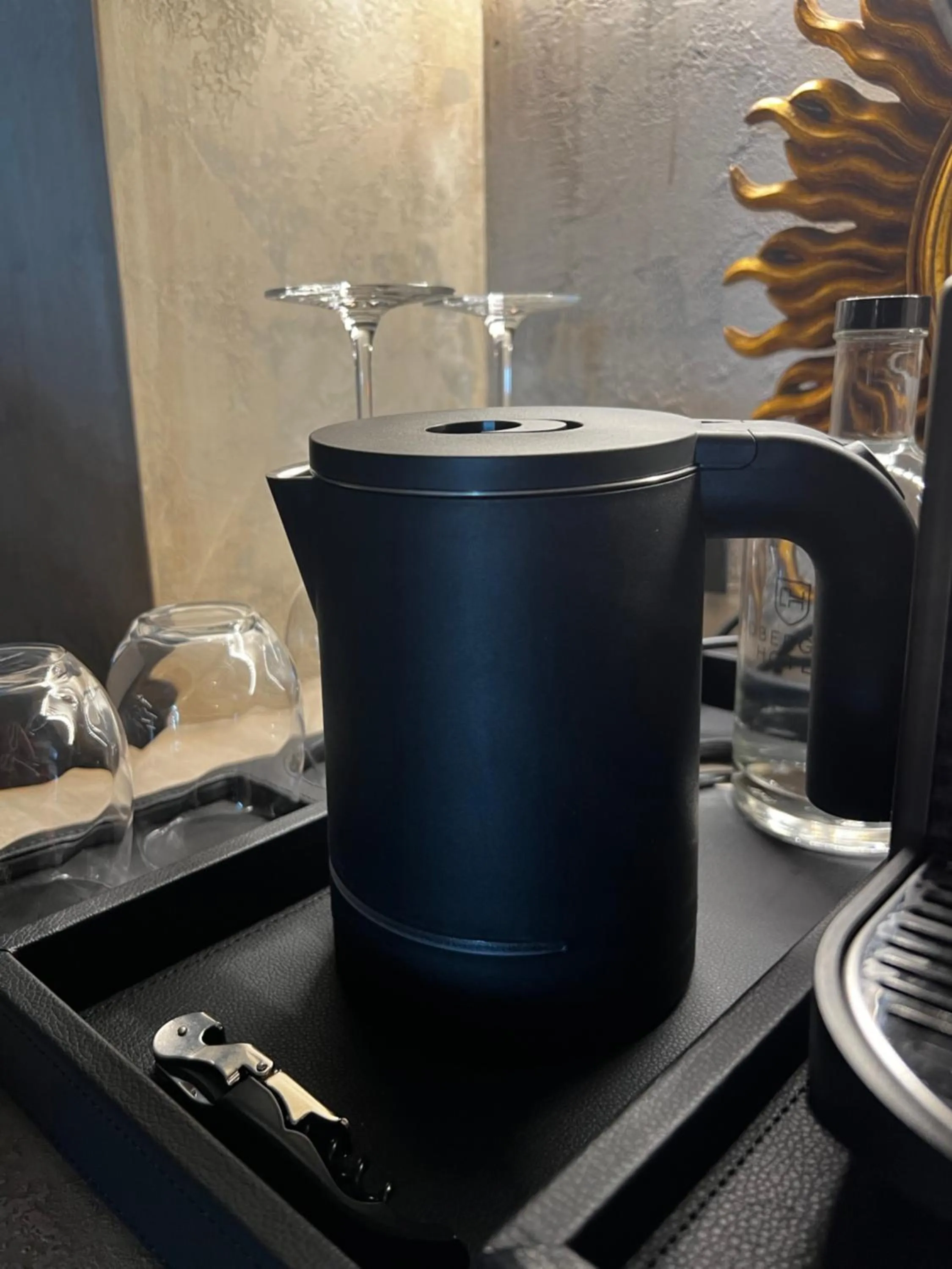 Coffee/tea facilities in Cobergher Hotel