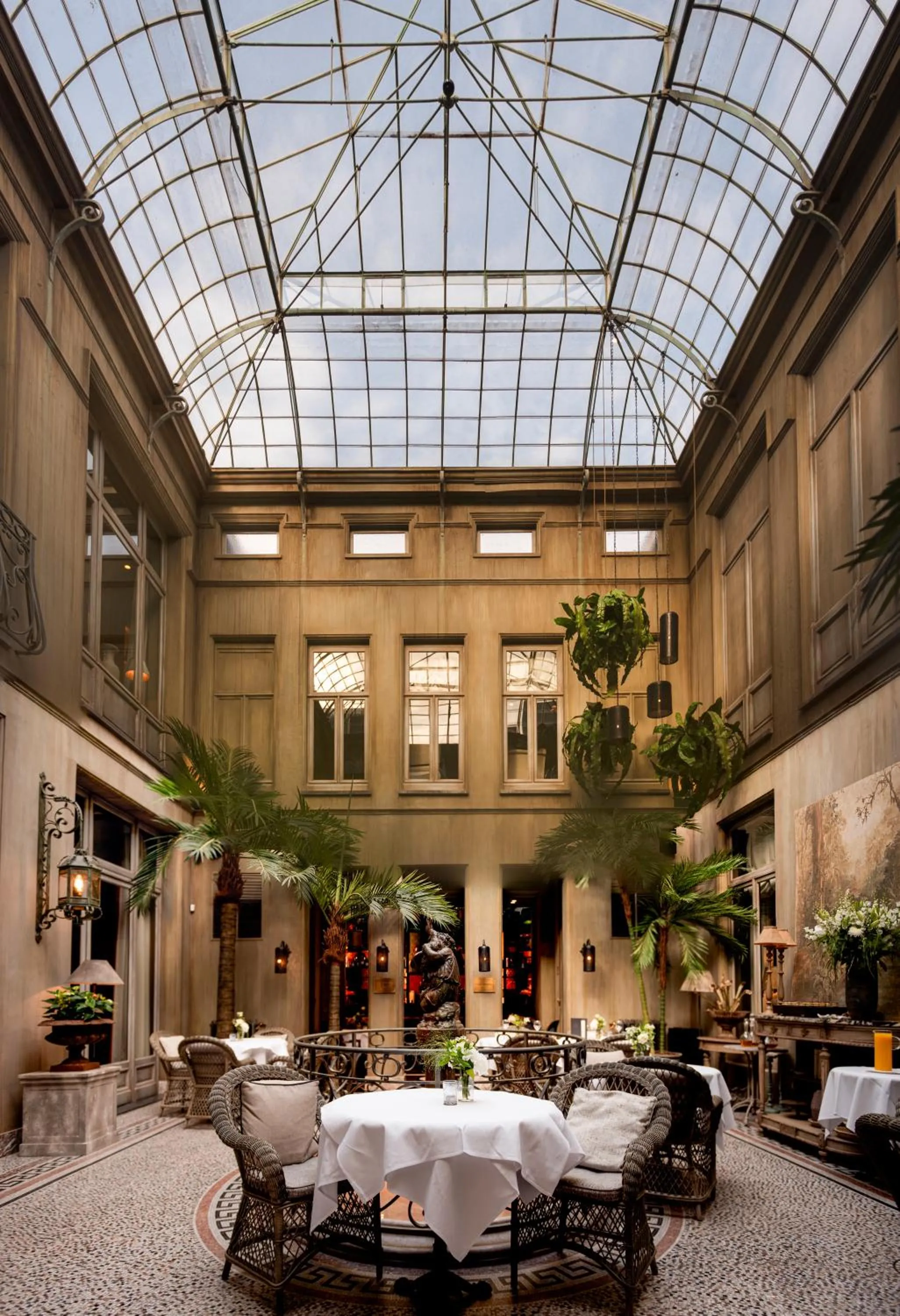 Restaurant/places to eat in Cobergher Hotel