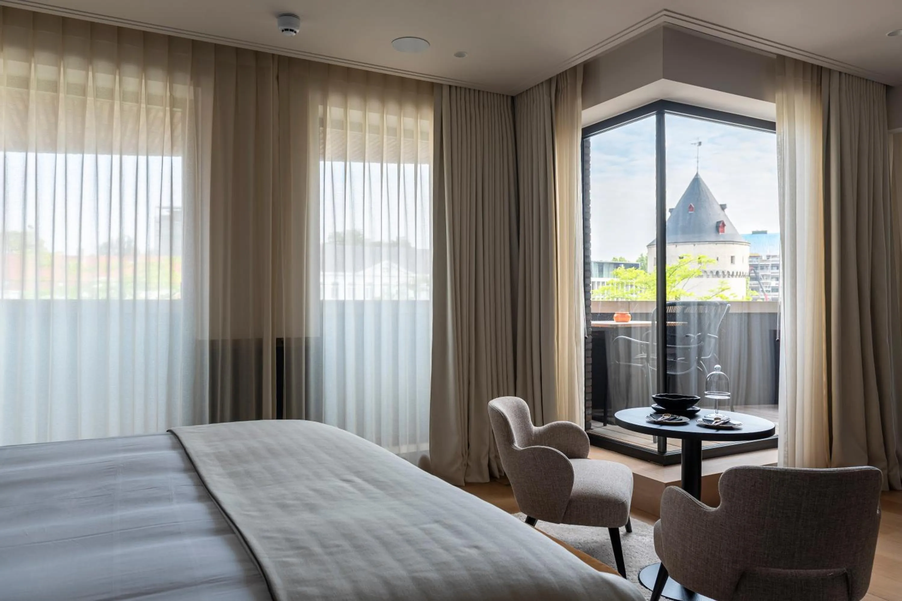 View (from property/room), Bed in Cobergher Hotel