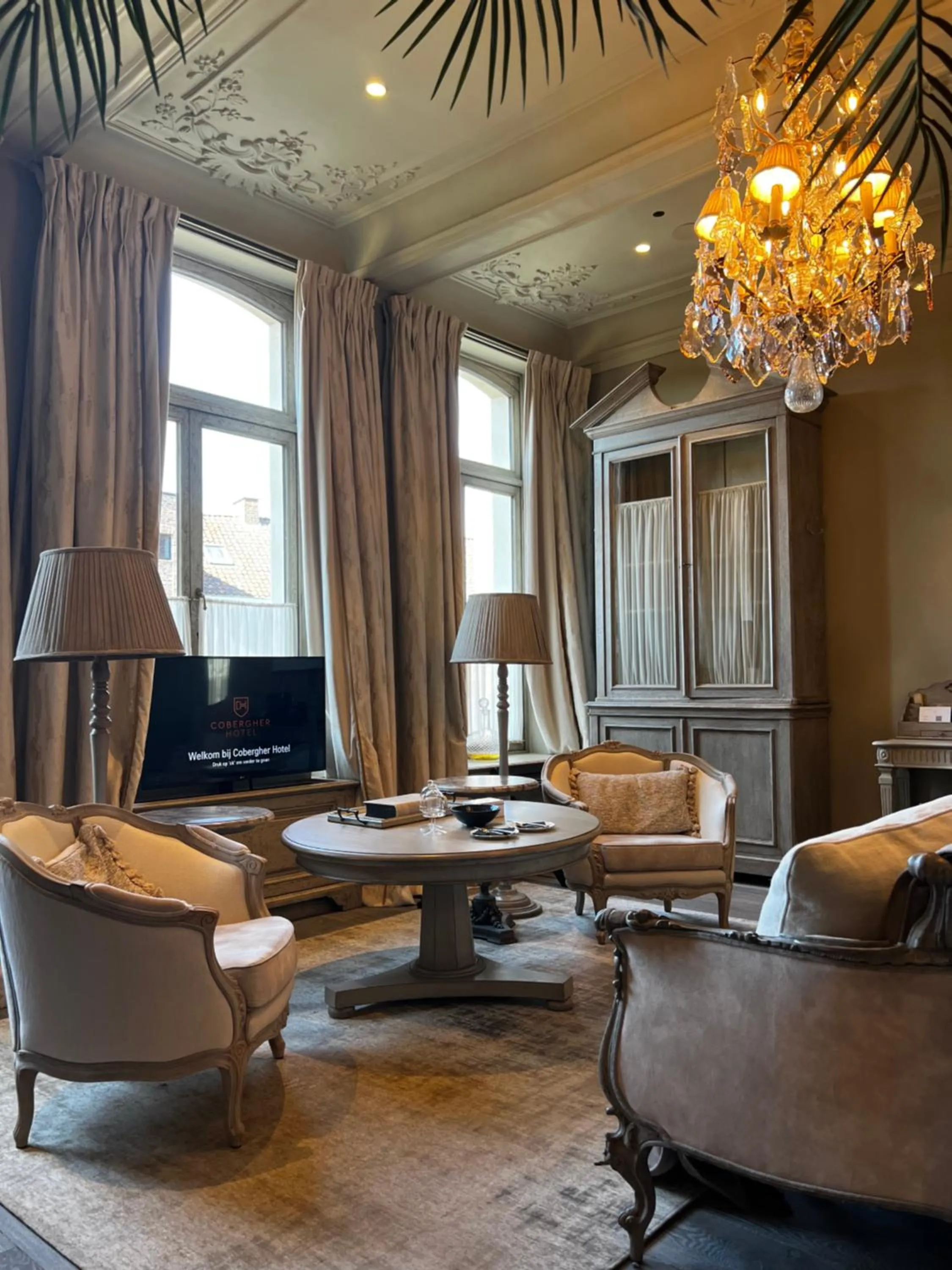 TV and multimedia in Cobergher Hotel