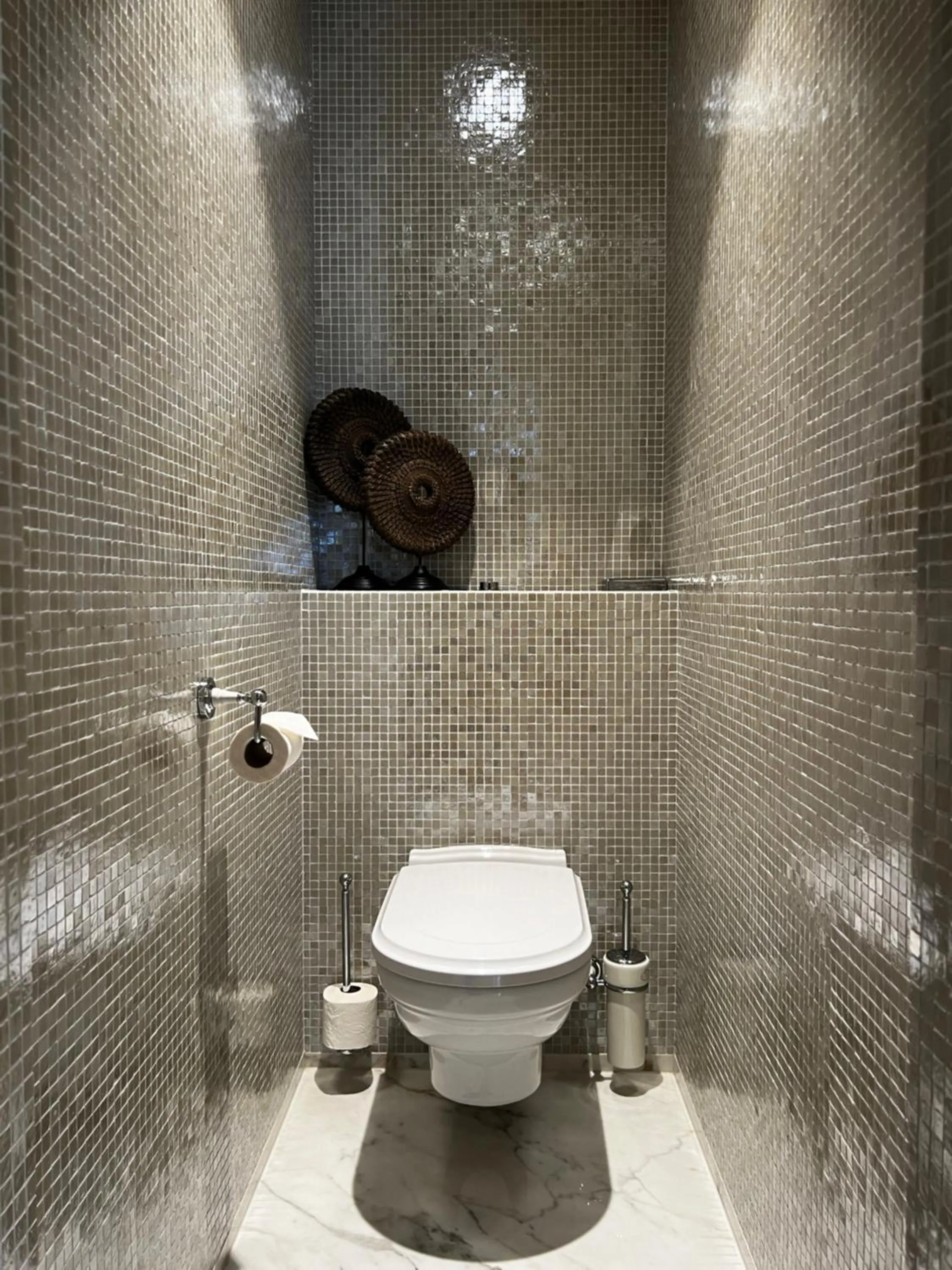 Toilet in Cobergher Hotel