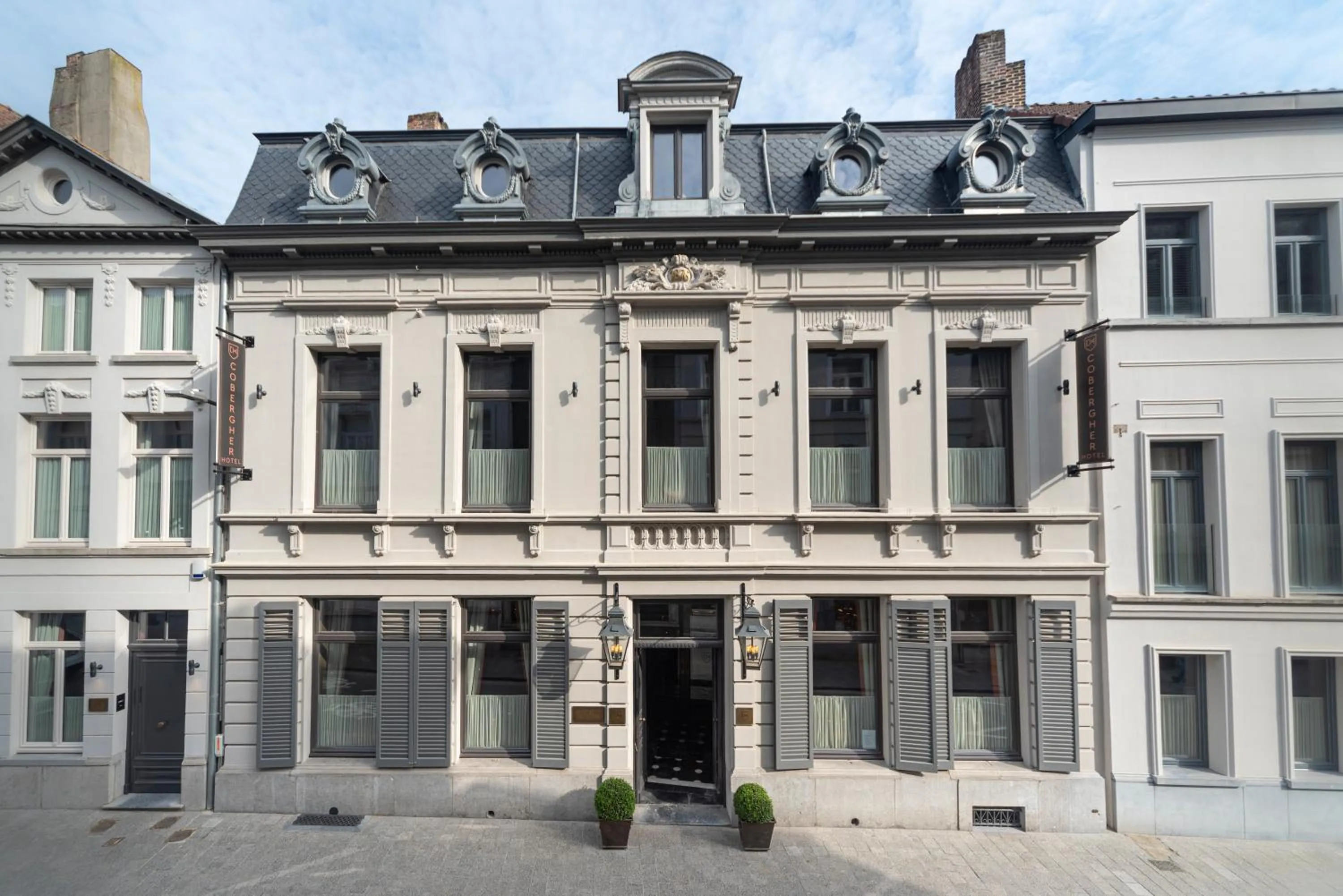 Facade/entrance in Cobergher Hotel