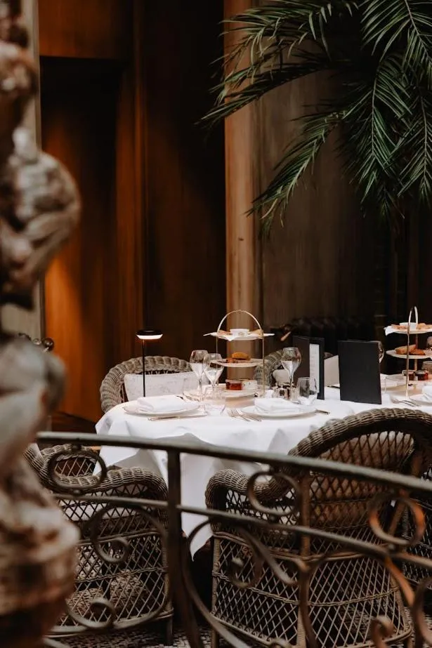 Restaurant/places to eat in Cobergher Hotel