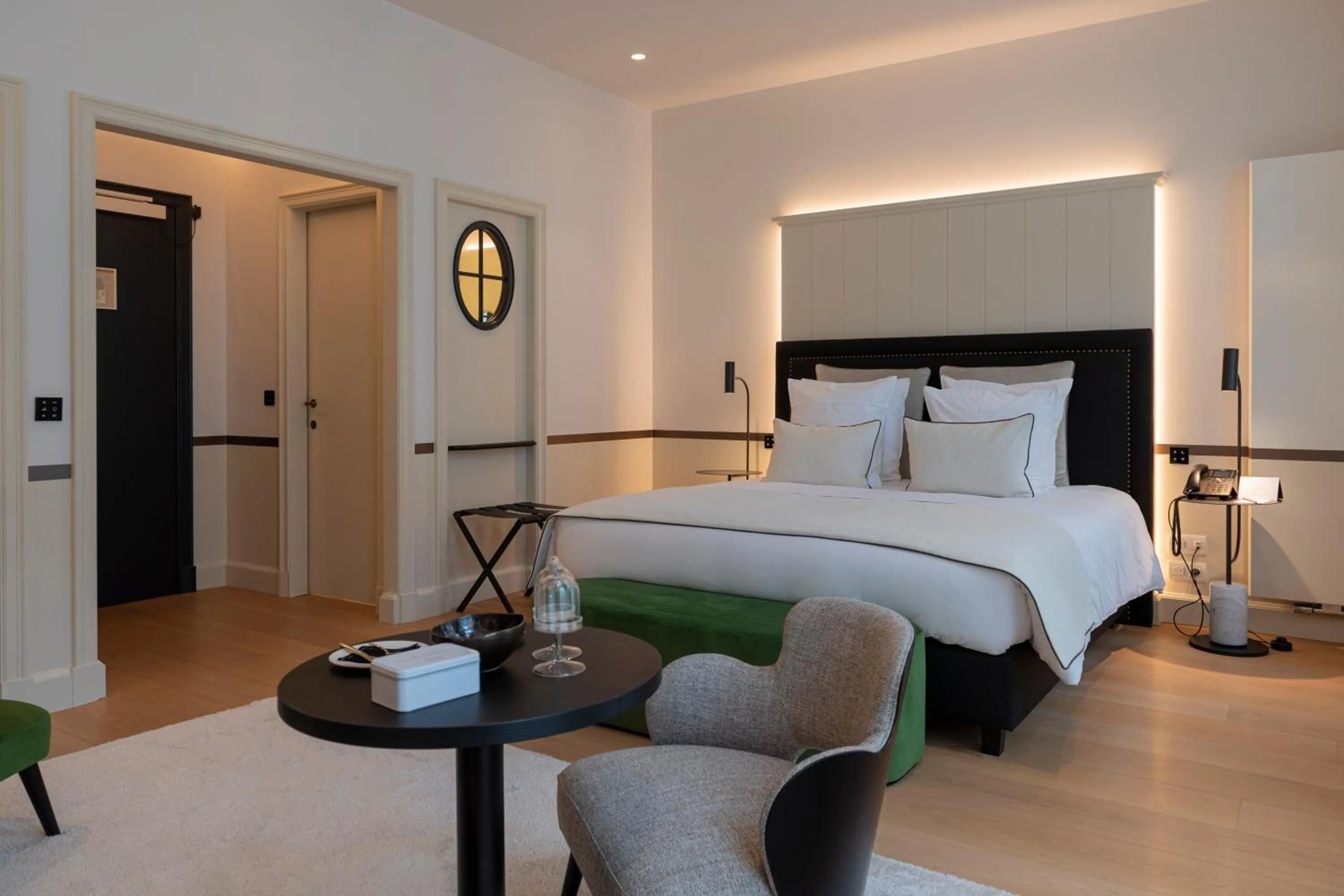 Bedroom, Bed in Cobergher Hotel