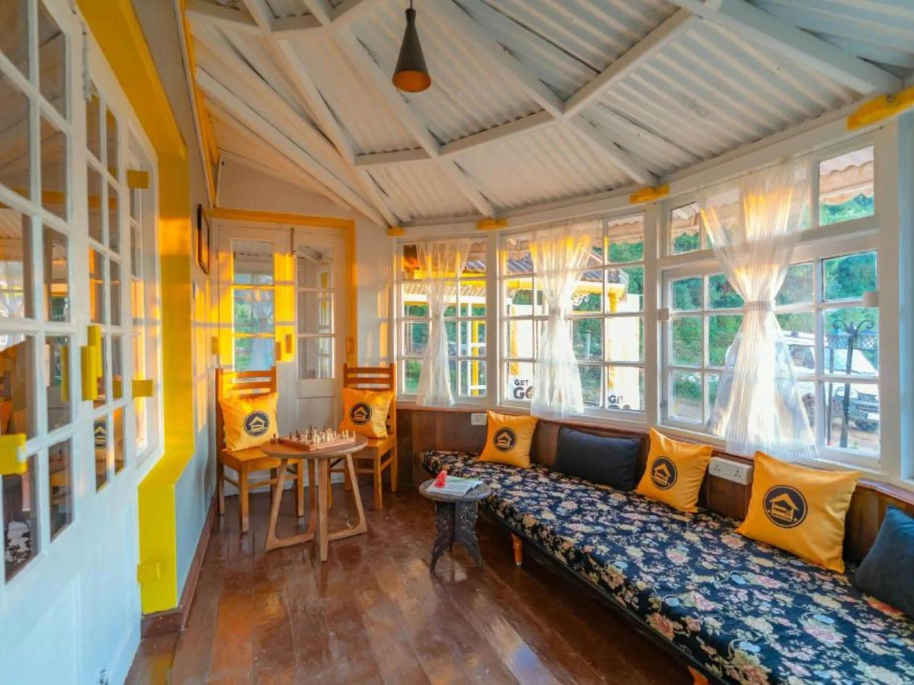 Living room in The Hosteller Ooty