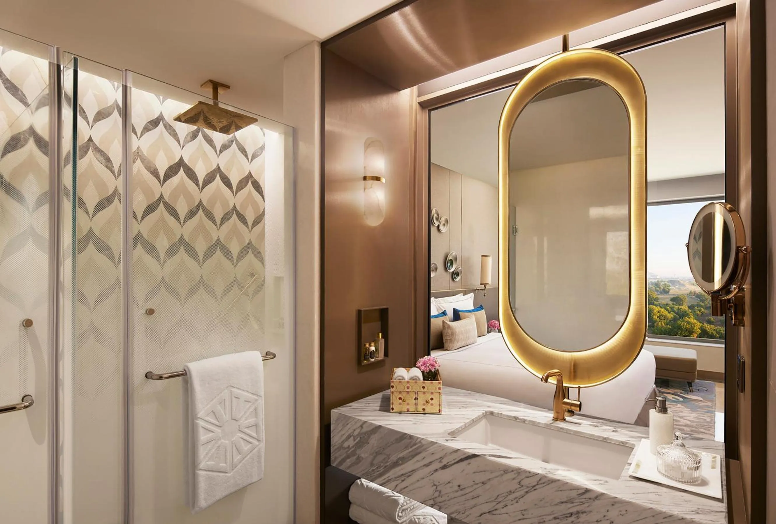 Shower, Bed in Taj Amer, Jaipur