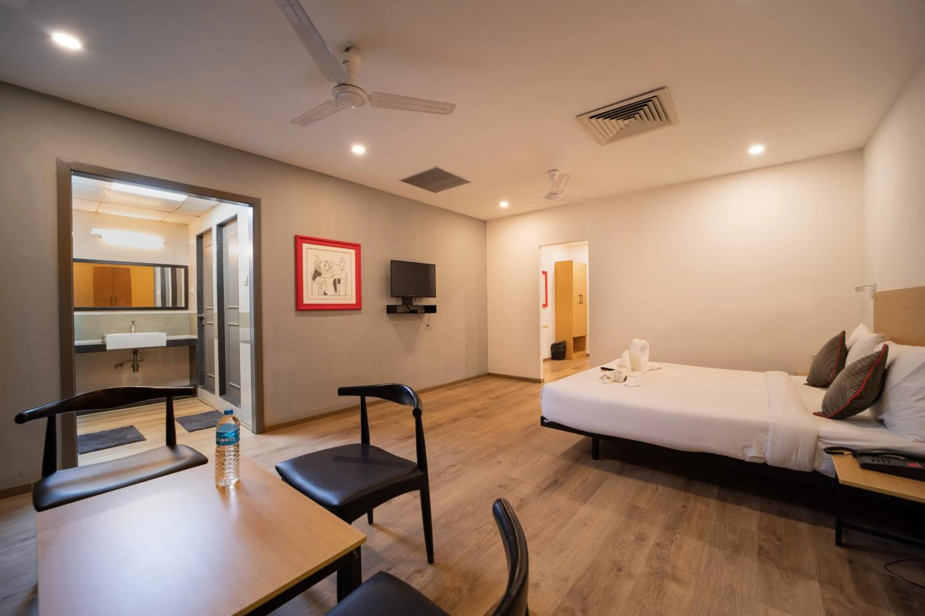 Photo of the whole room, Bed in The Park Infinity