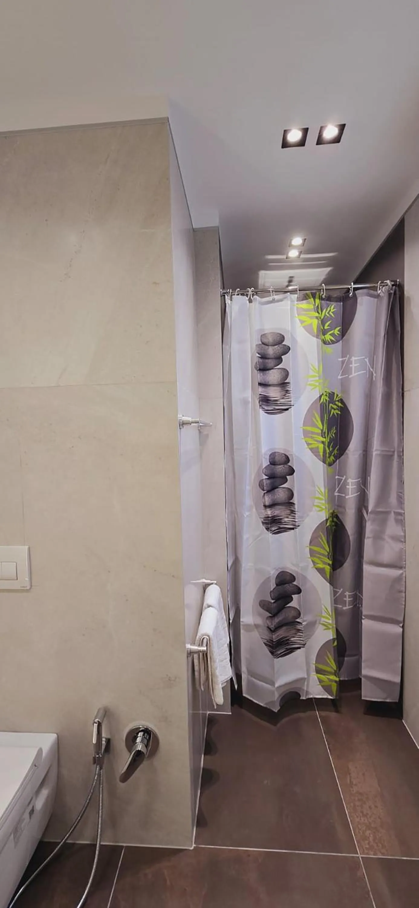 Shower in Arkle Apartments 2