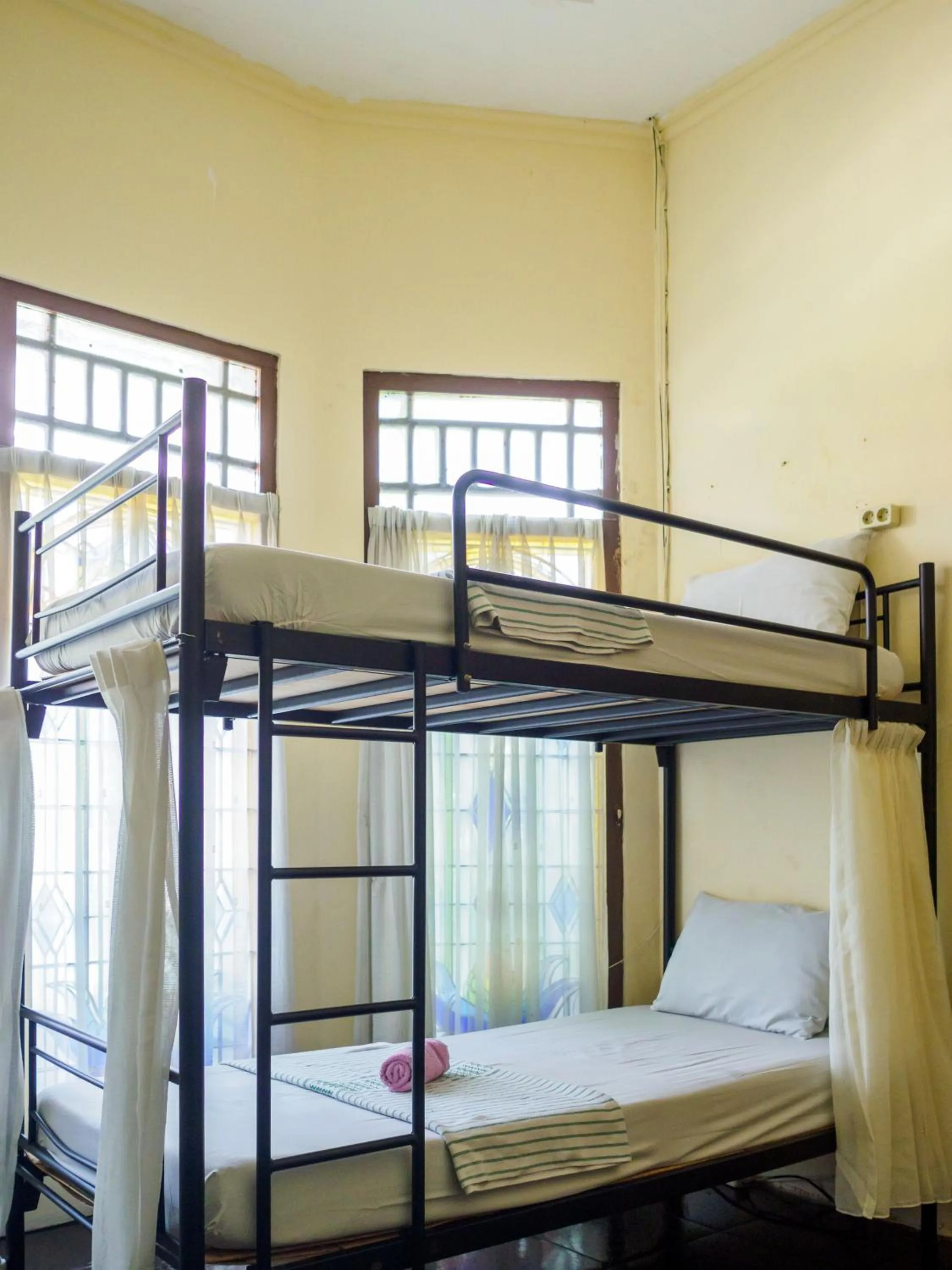 bunk bed, Bed in Rumah Kalpataru