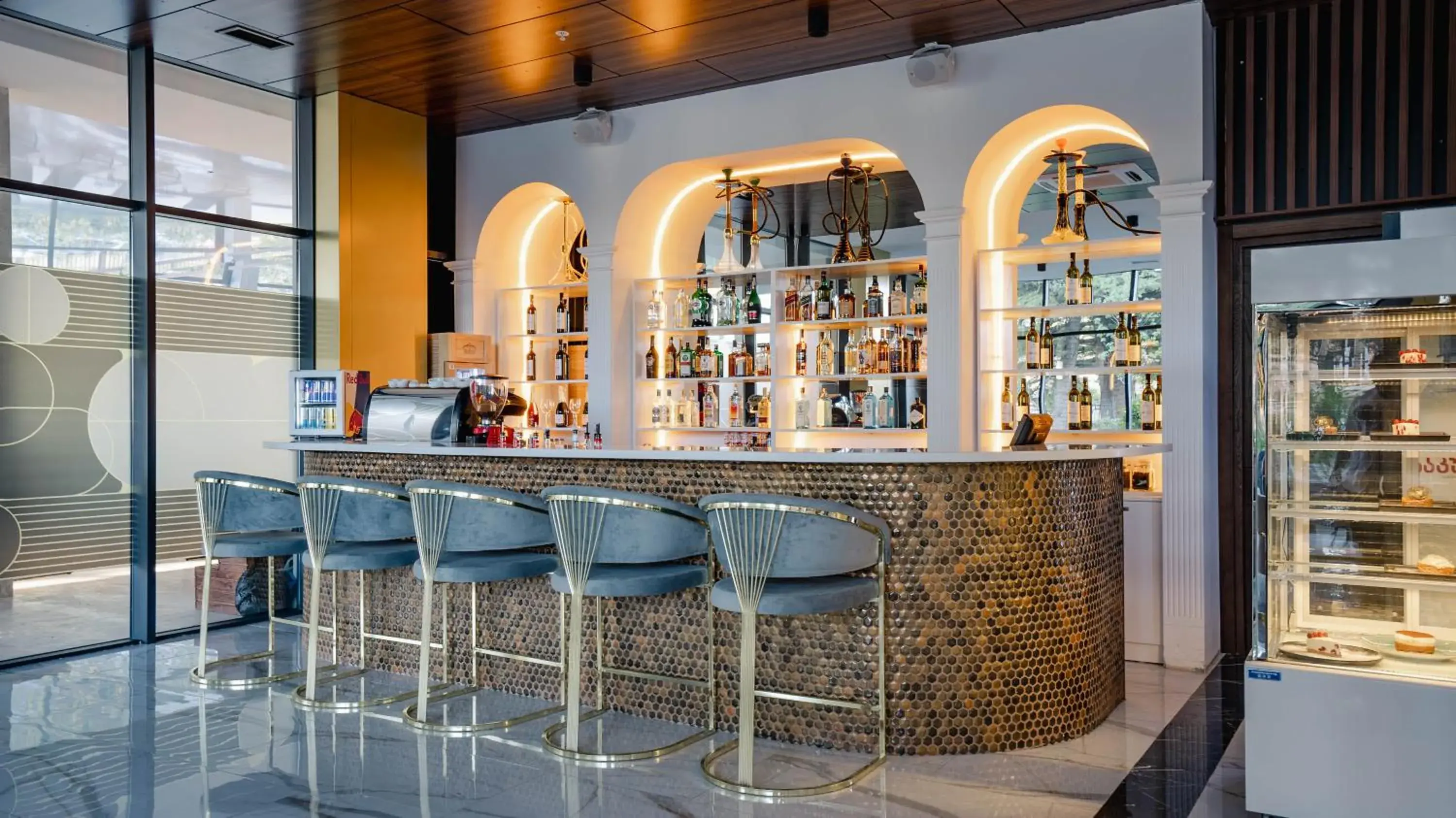 Lounge or bar in Gori Inn Lounge or bar in Gori Inn