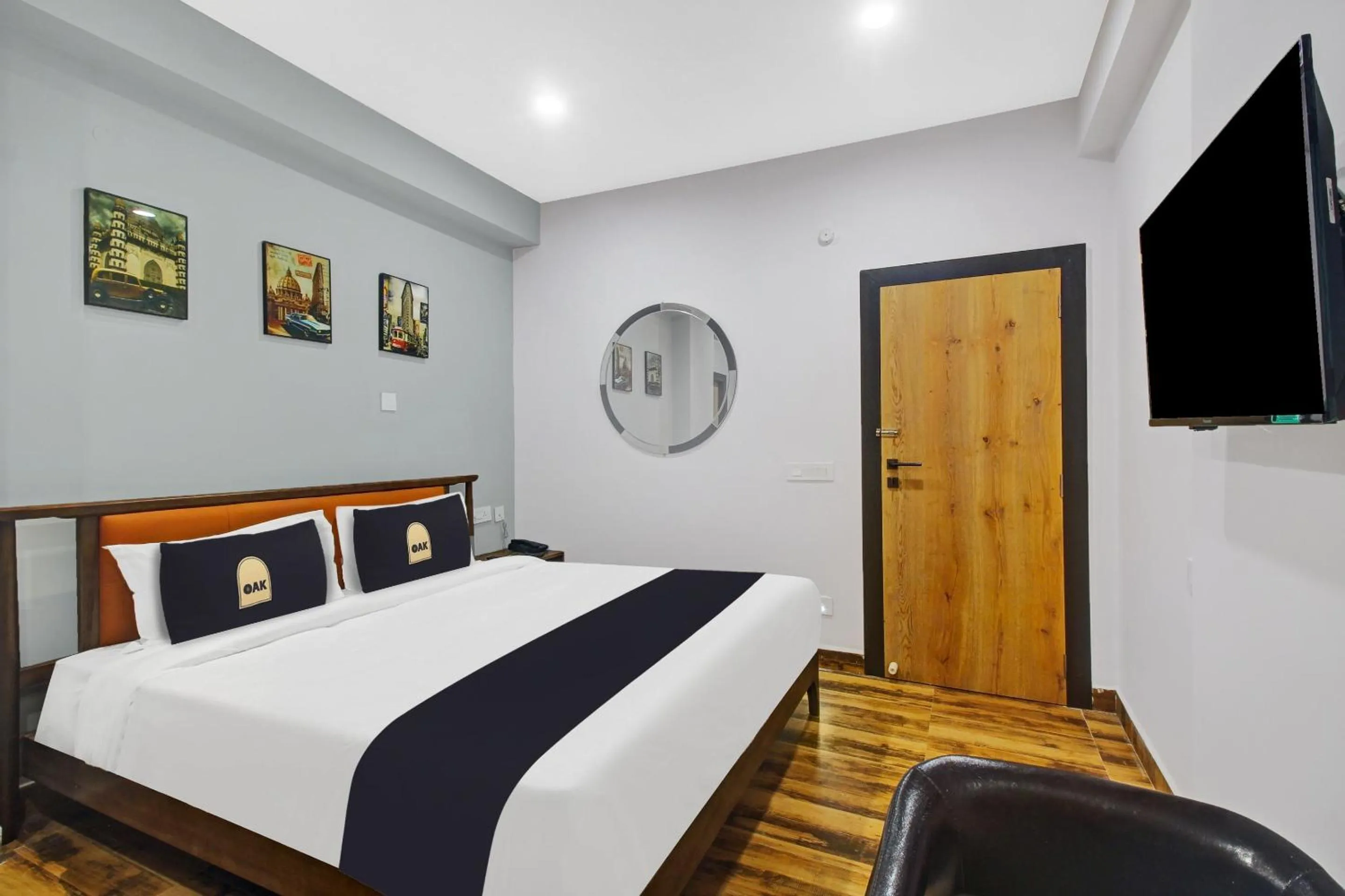 Bedroom, Bed in Super Townhouse OAK Hitec City Near Image Hospital