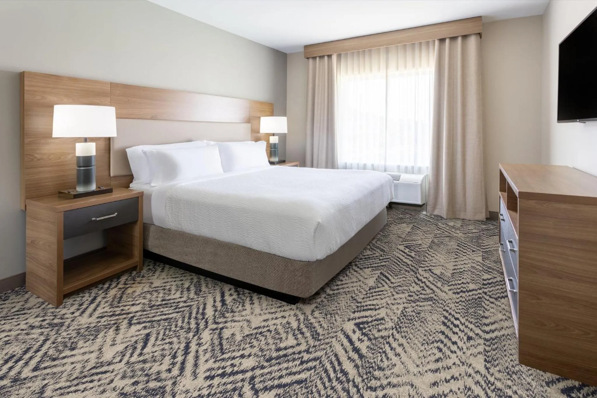 Photo of the whole room, Bed in Candlewood Suites - Atlanta - Kennesaw by IHG