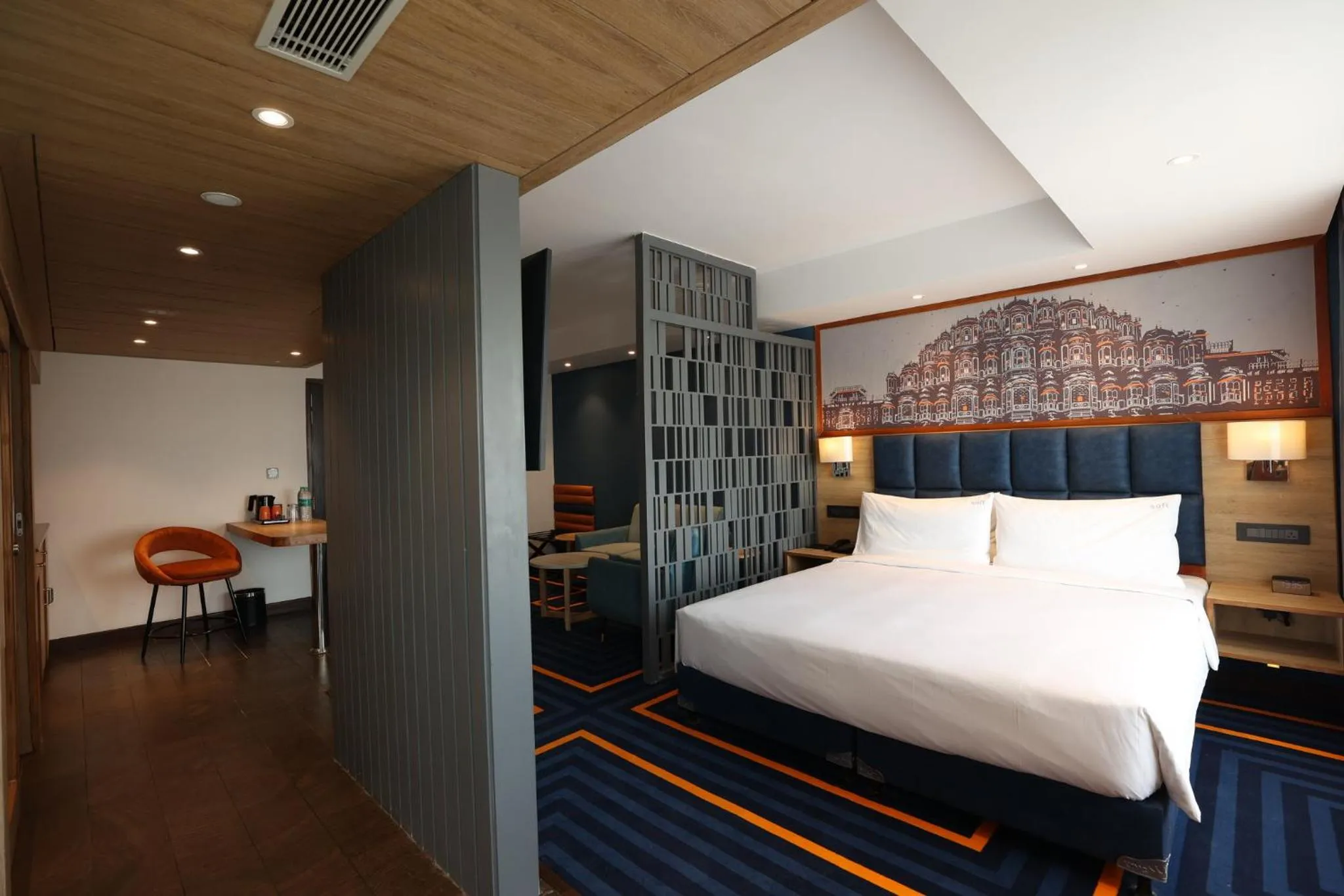 Photo of the whole room, Bed in Holiday Inn Express & Suites Jaipur Gopalpura by IHG