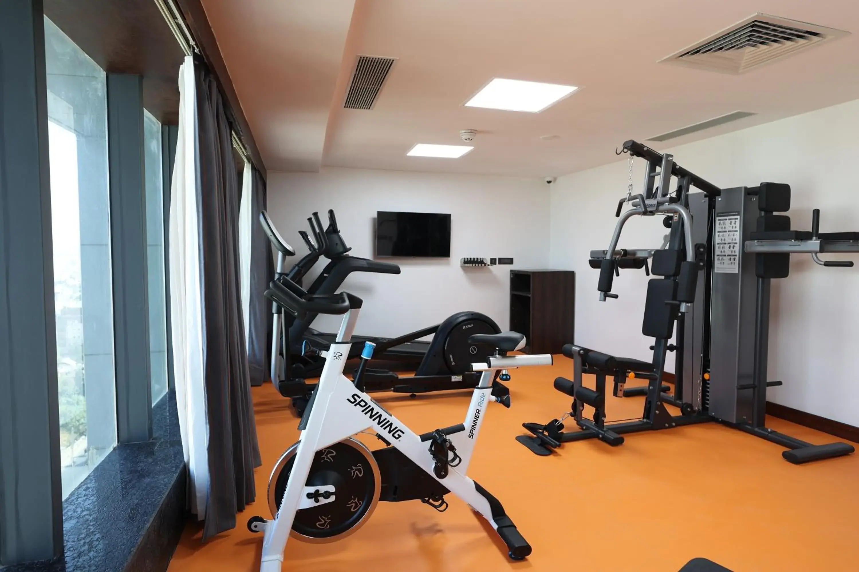 Fitness centre/facilities in Holiday Inn Express & Suites Jaipur Gopalpura by IHG Fitness centre/facilities in Holiday Inn Express & Suites Jaipur Gopalpura by IHG