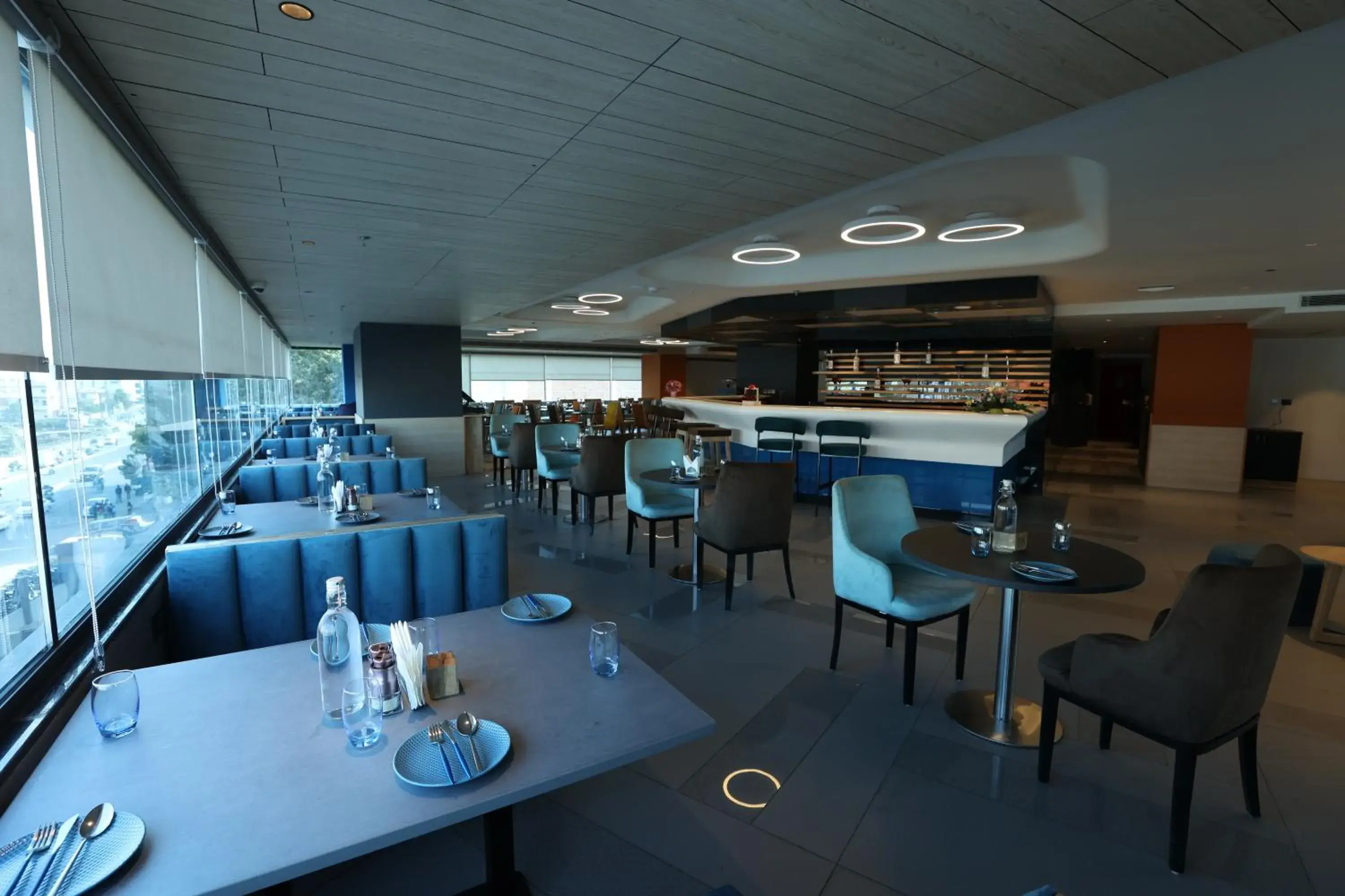 Restaurant/places to eat in Holiday Inn Express & Suites Jaipur Gopalpura by IHG Restaurant/places to eat in Holiday Inn Express & Suites Jaipur Gopalpura by IHG