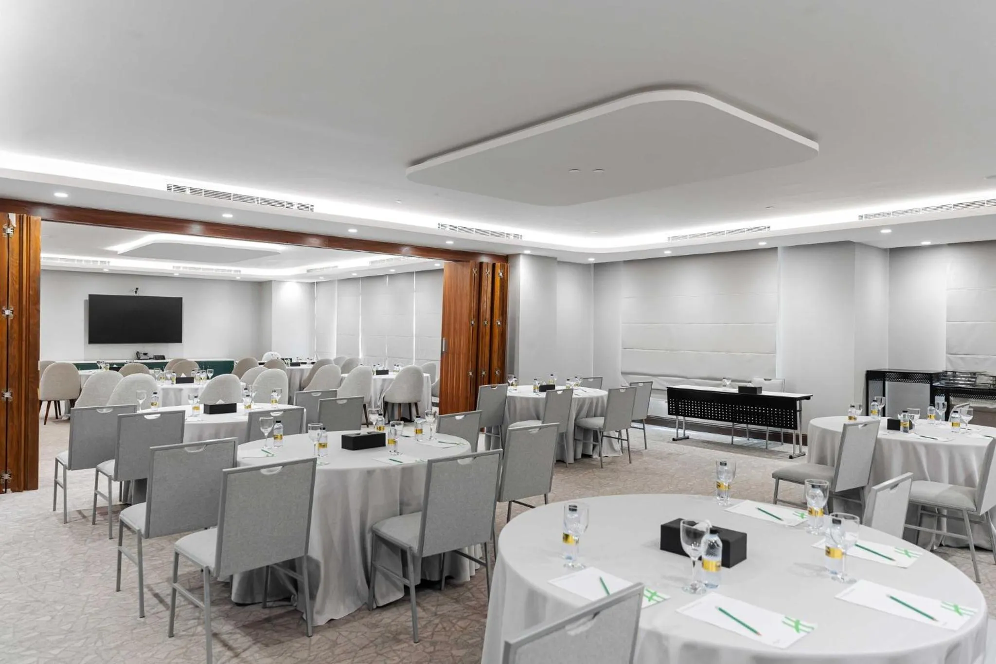 Meeting/conference room in Holiday Inn Riyadh The Business District by IHG